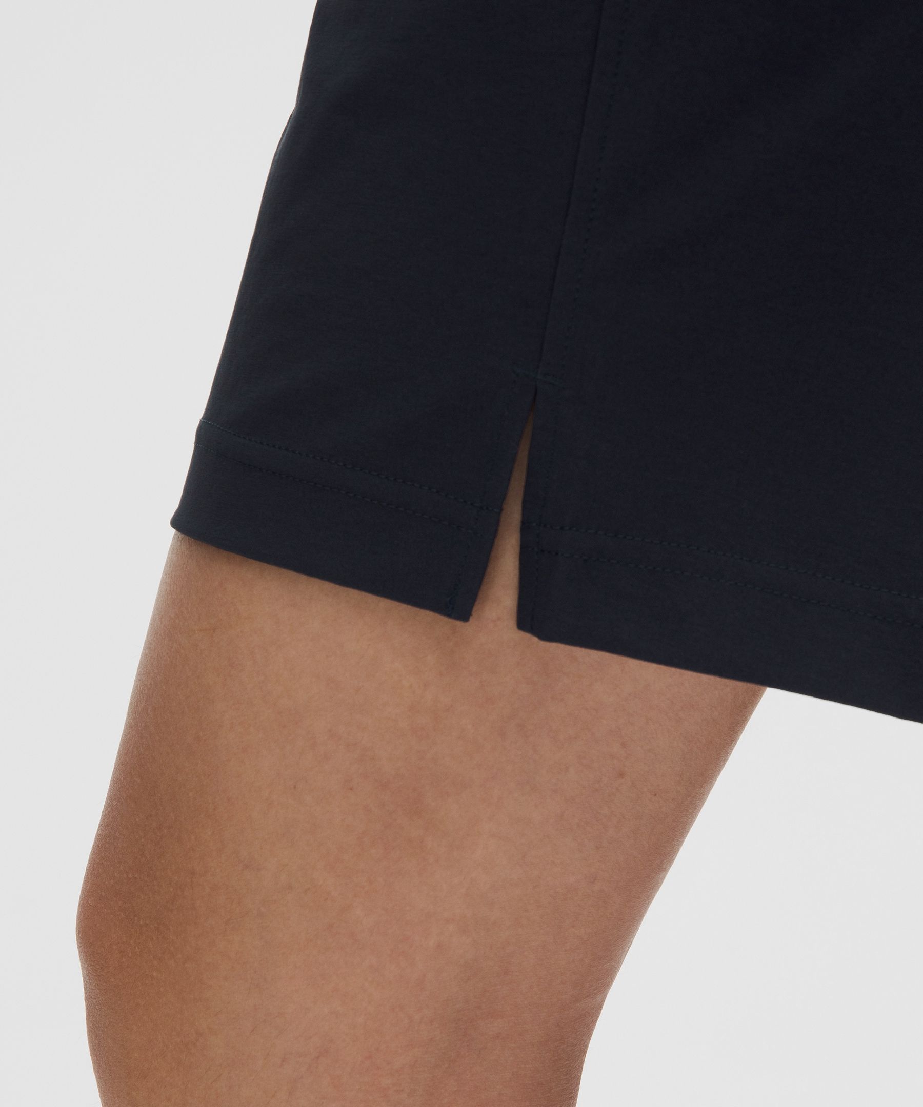 Lululemon Stretch Twill Bermuda Golf Shorts 10"