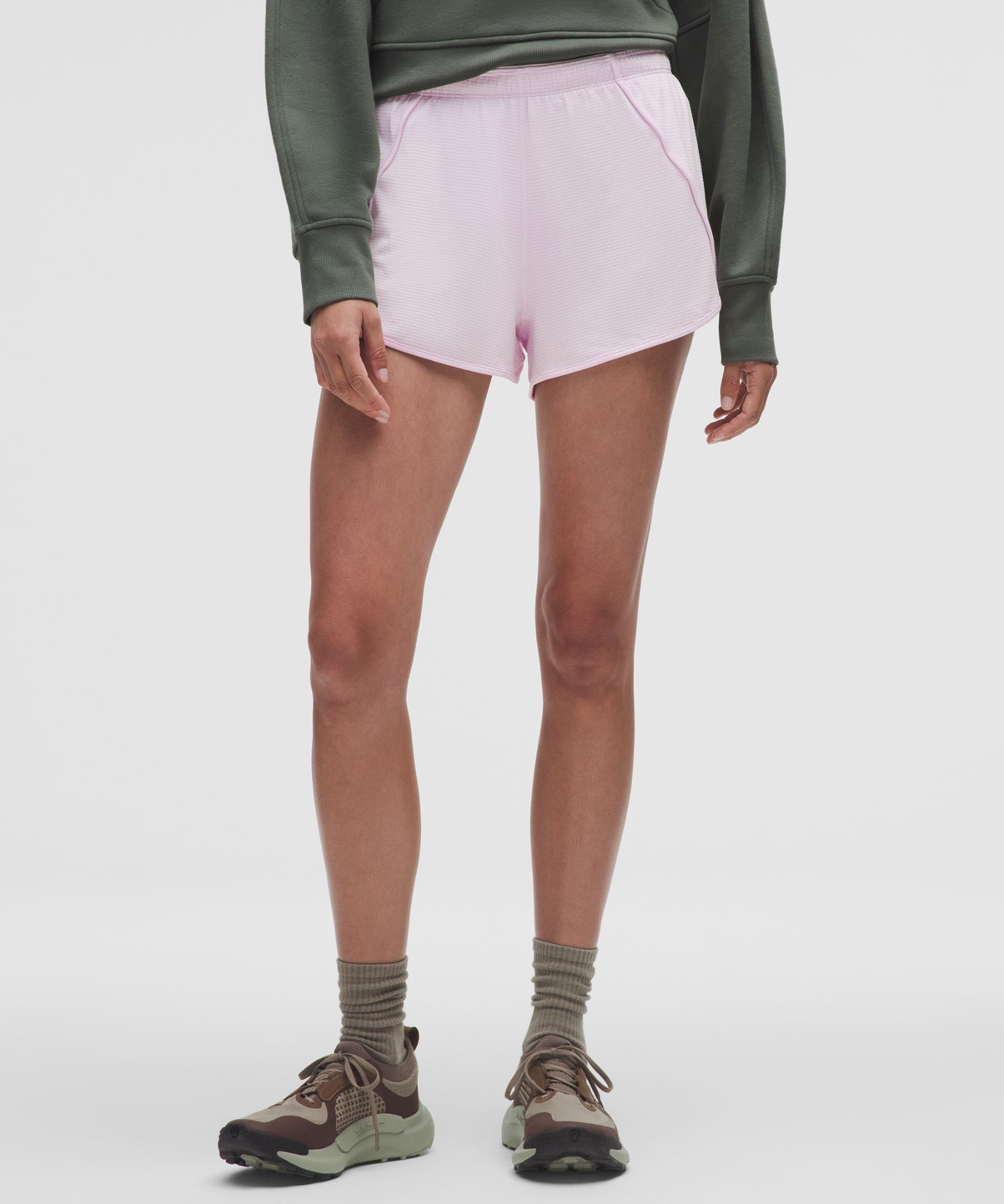 Женские шорты Lululemon Swiftly Mid-Rise — фото 5