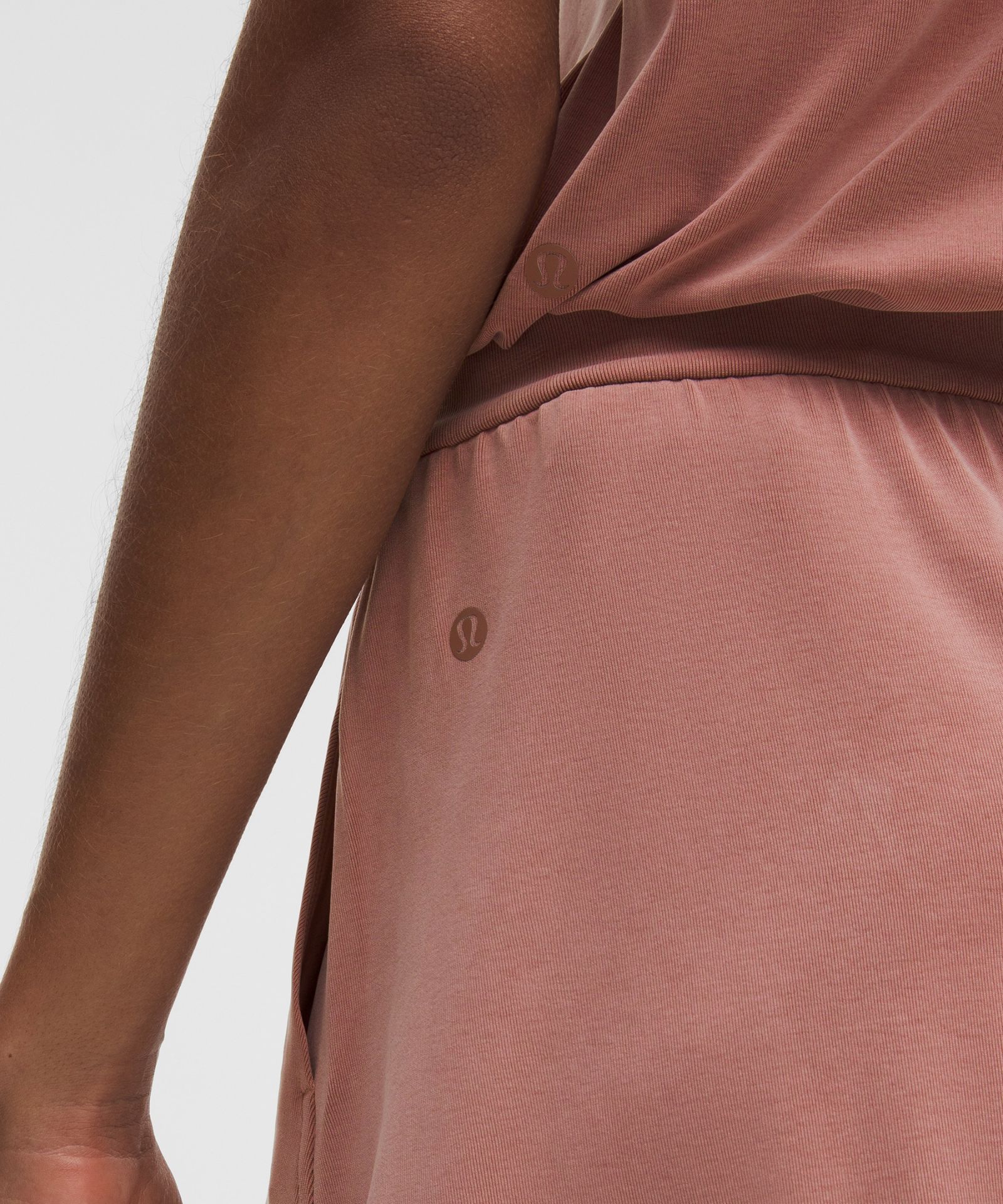 Lululemon Drapey Softstreme High-Rise Short 3.5" — фото 6