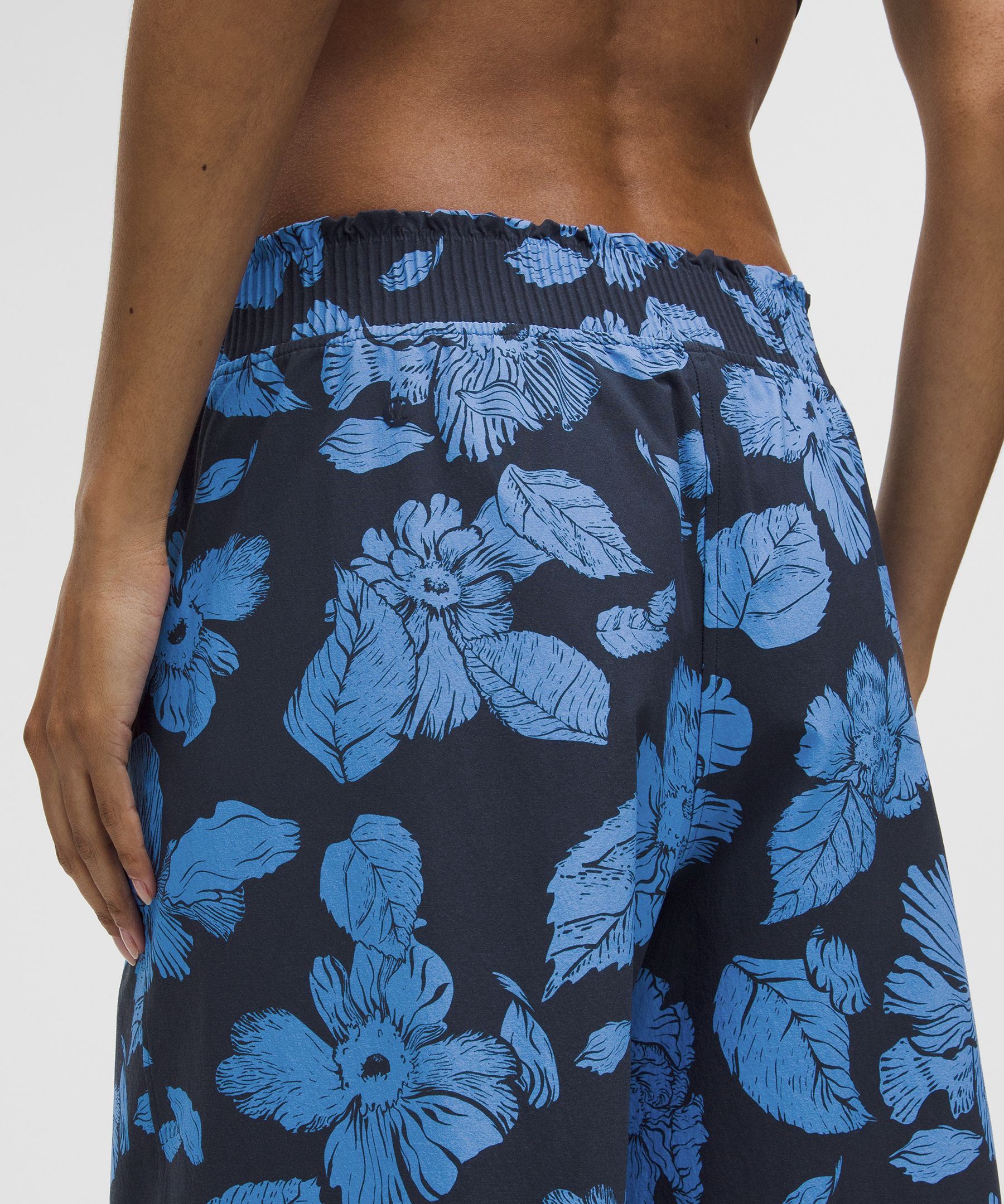 Lululemon Stretch Woven Ruffle-waist High-rise Shorts 9"
