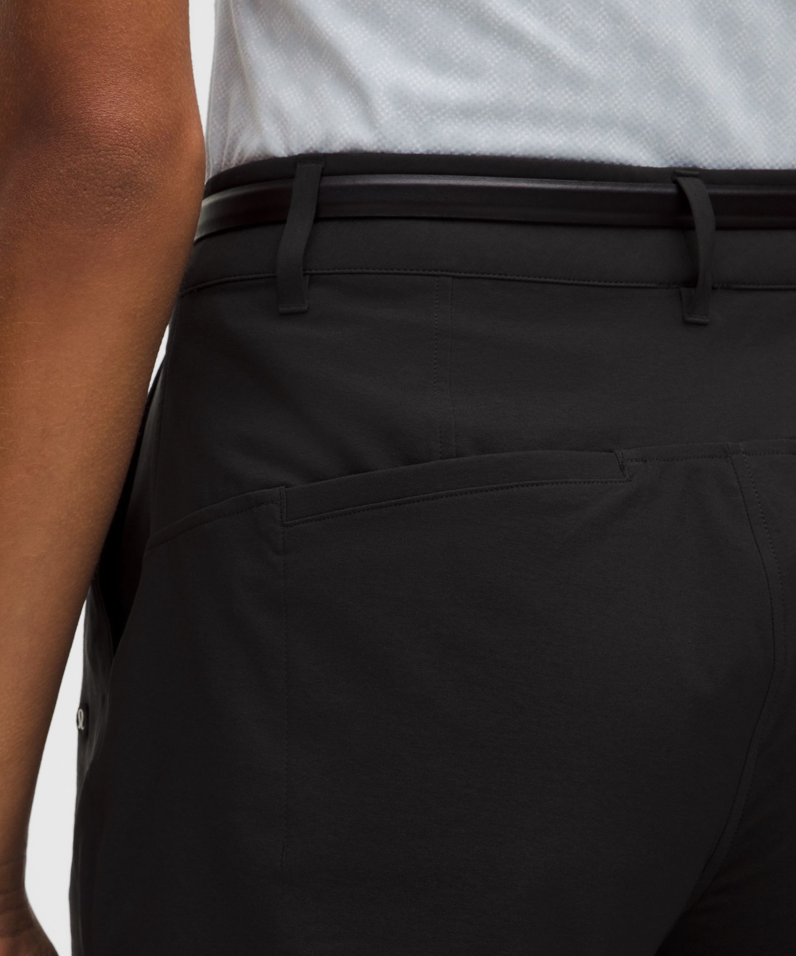 Женские шорты Lululemon Stretch Twill Golf — фото 7