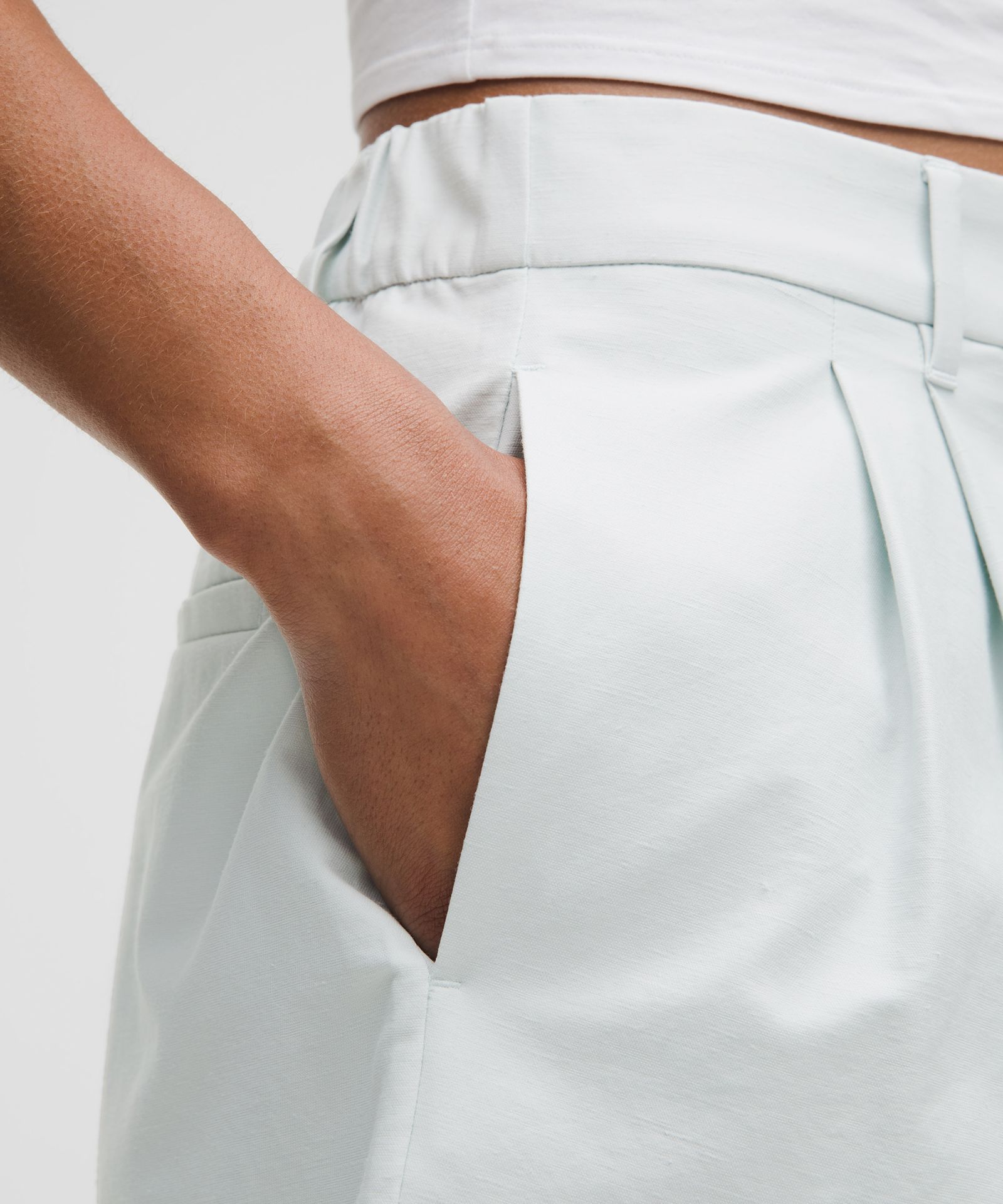 Lululemon LuluLinen High-Rise Short 6" — фото 6