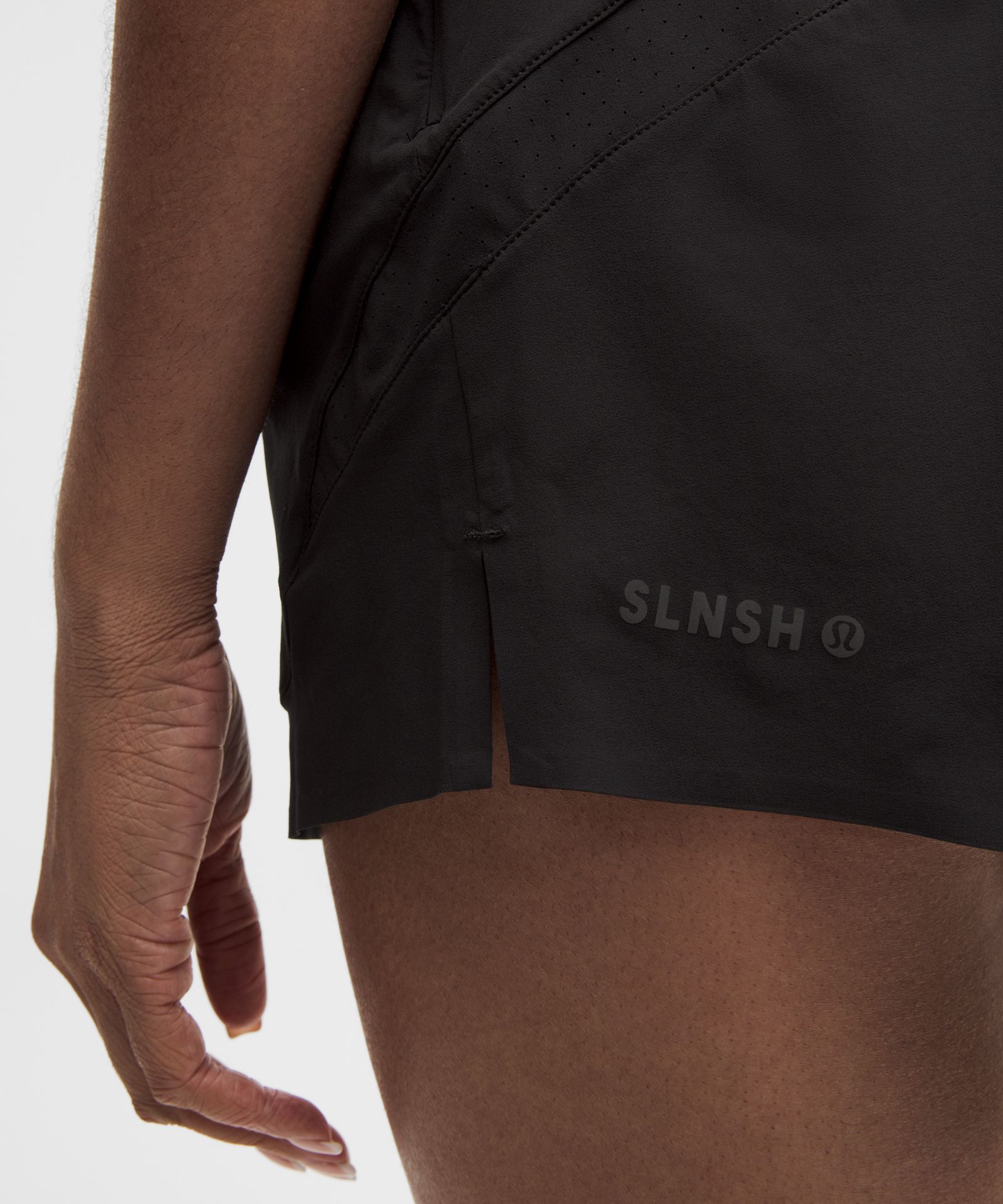 Женские шорты Lululemon Lightweight Active High-Rise 3 — фото 8