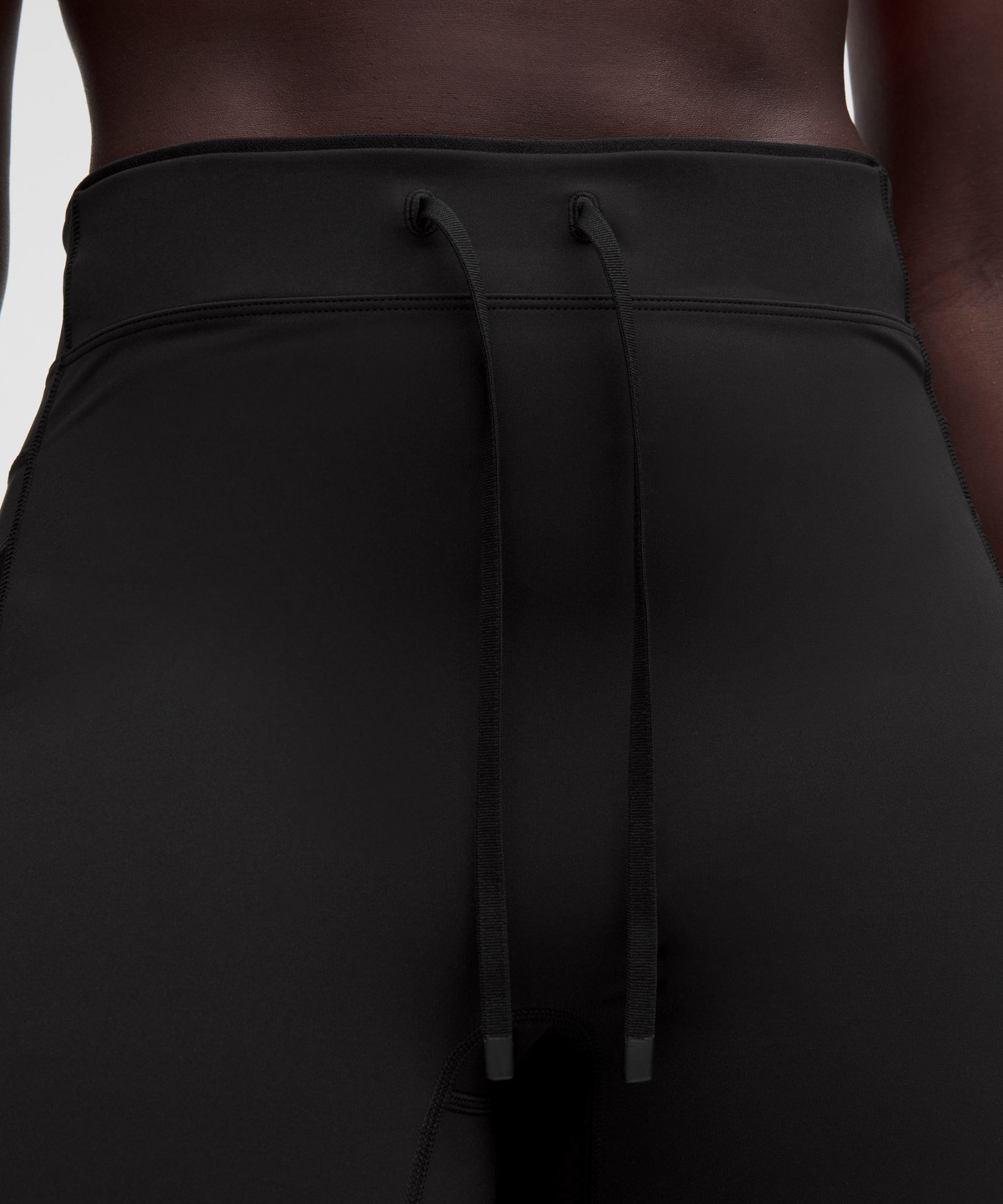 Женские беговые шорты Lululemon No Line High-Rise — фото 4