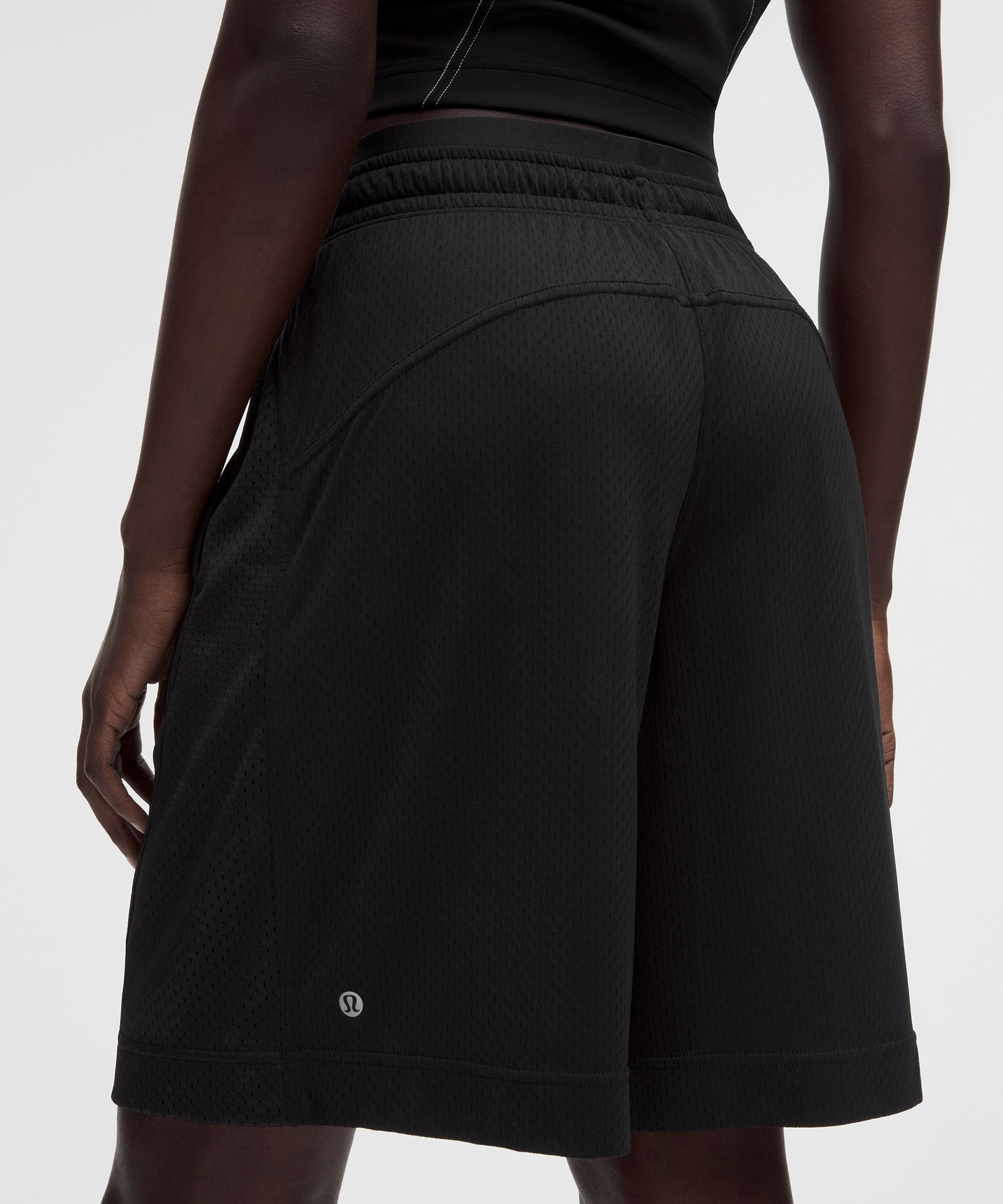 Short de training taile mi-haute &agrave; empi&egrave;cement en maille 23&nbsp;cm
