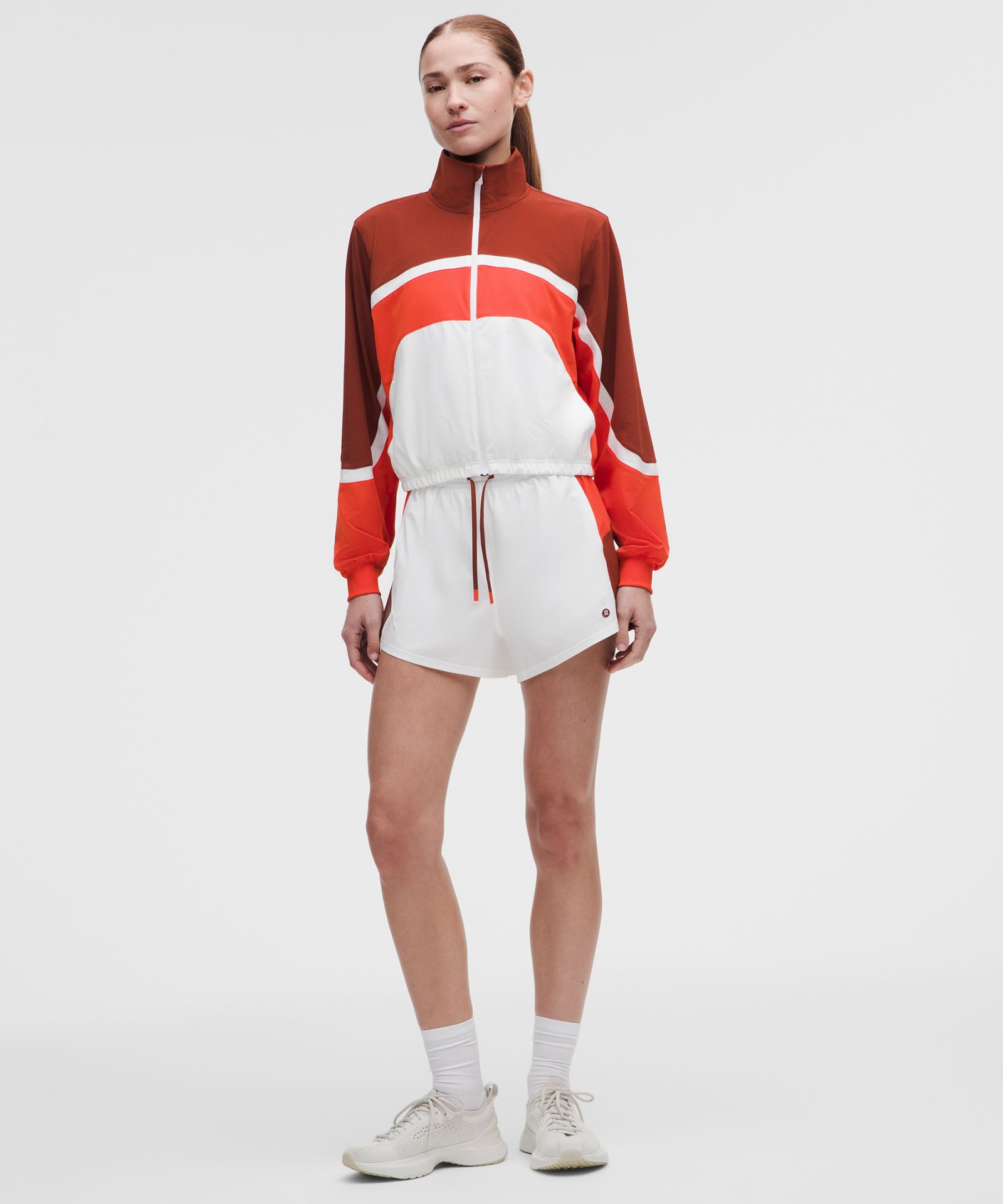 Женские теннисные шорты Lululemon Court Champ Side-Pleat High-Rise — фото 2
