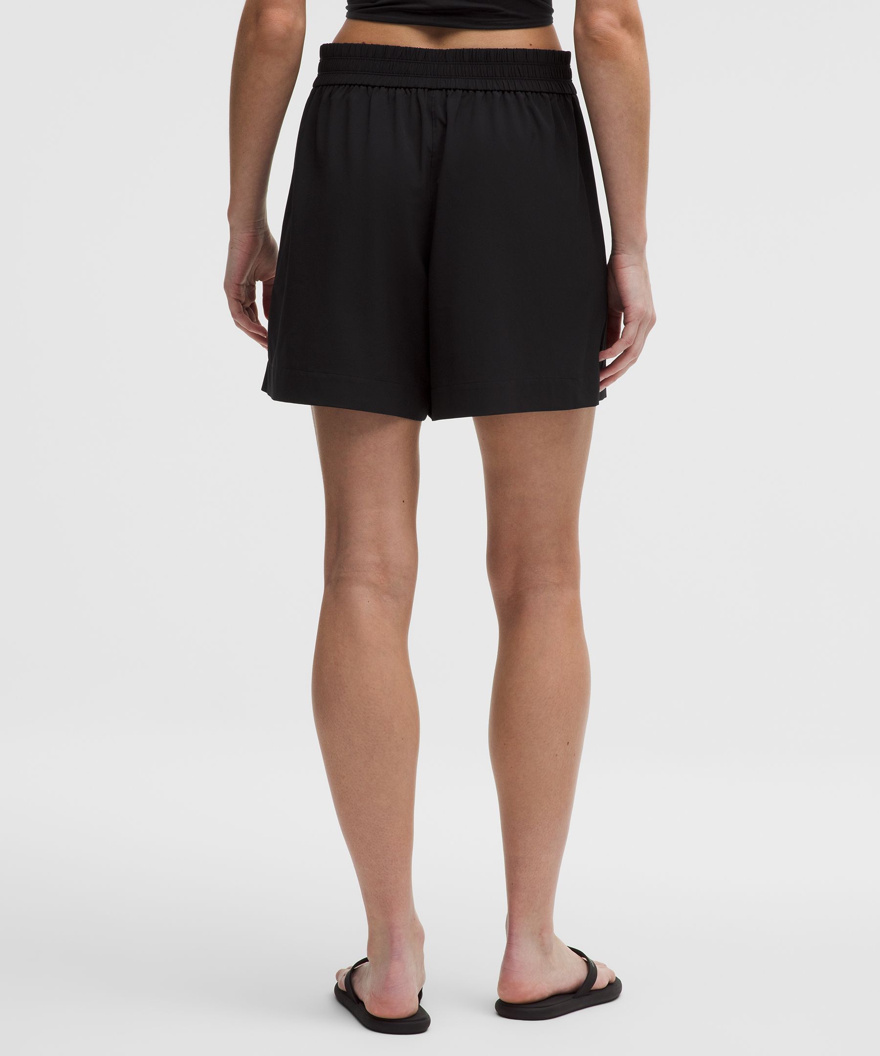 Breezily Mid-Rise Short 6"