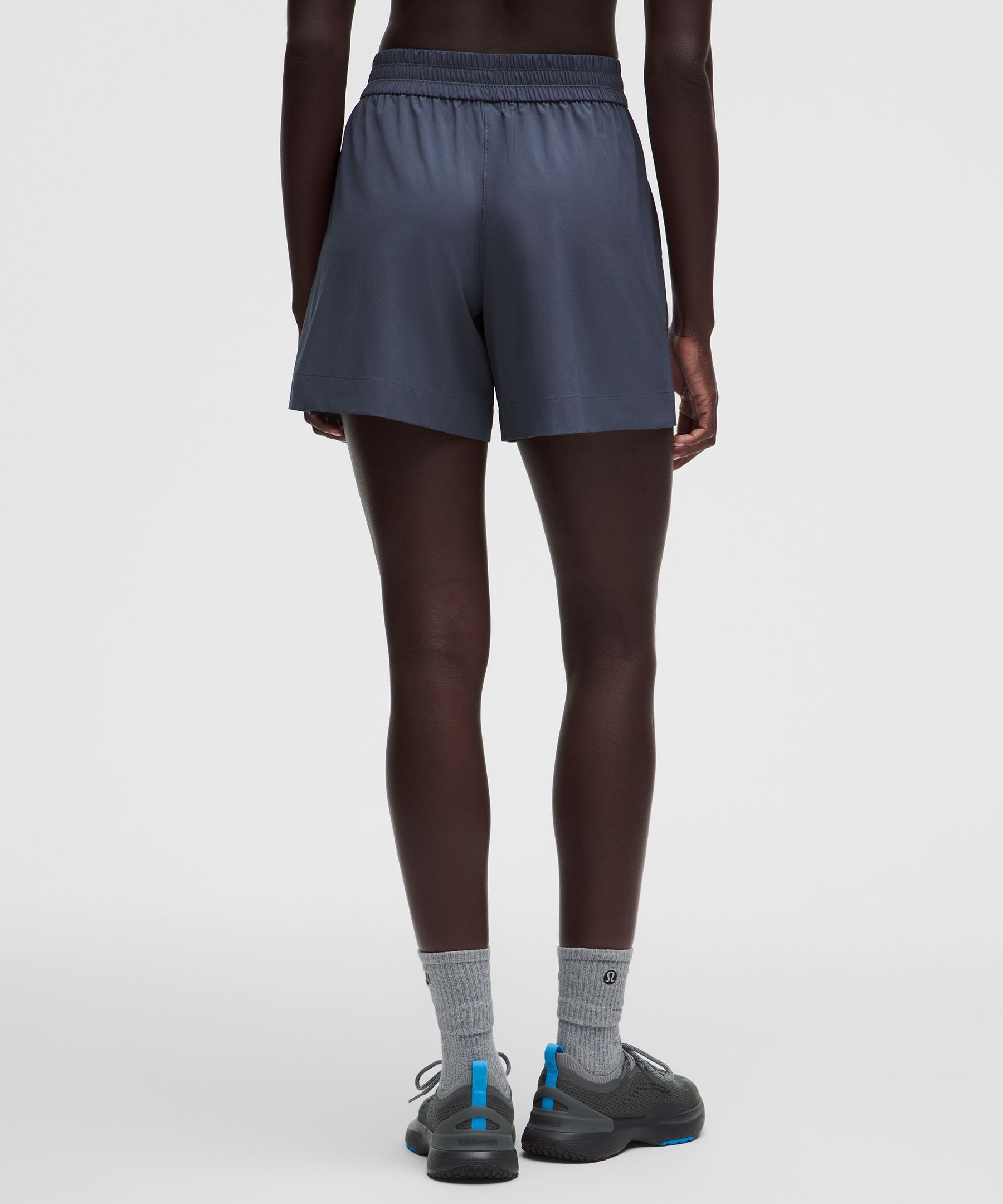 Breezily Mid-Rise Short 6"