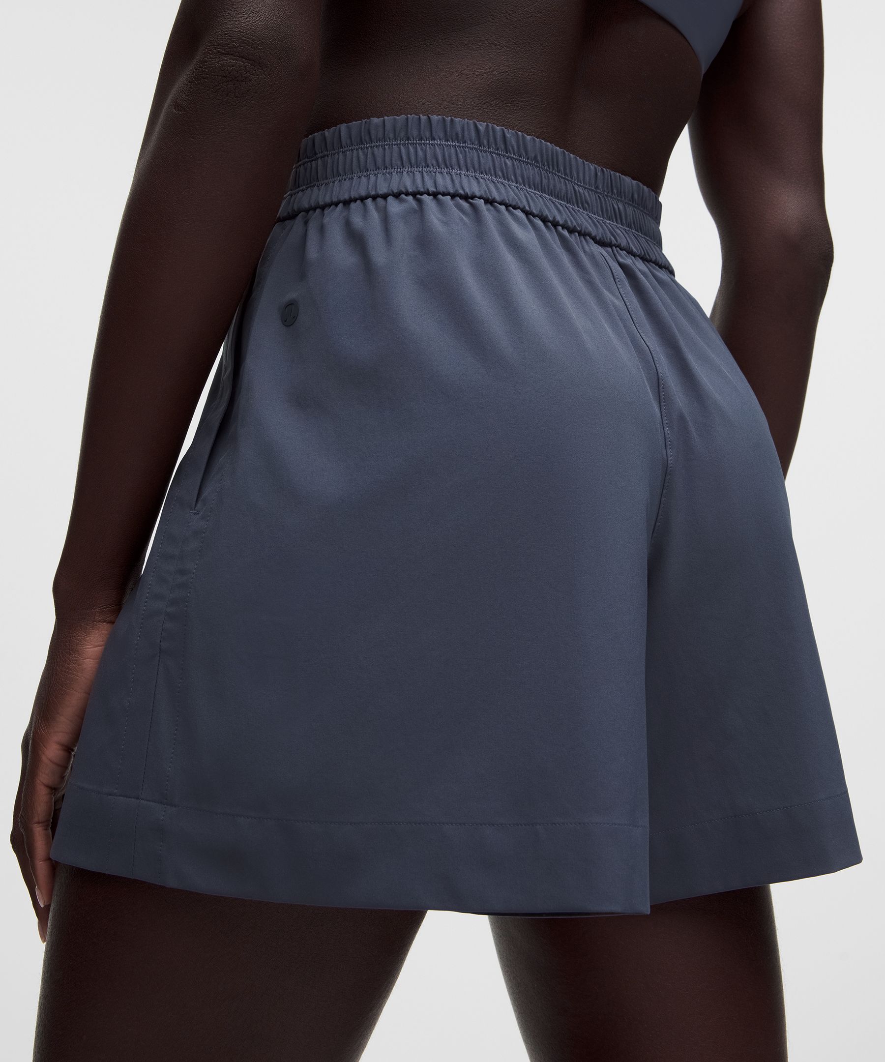 Breezily Mid-Rise Short 6"