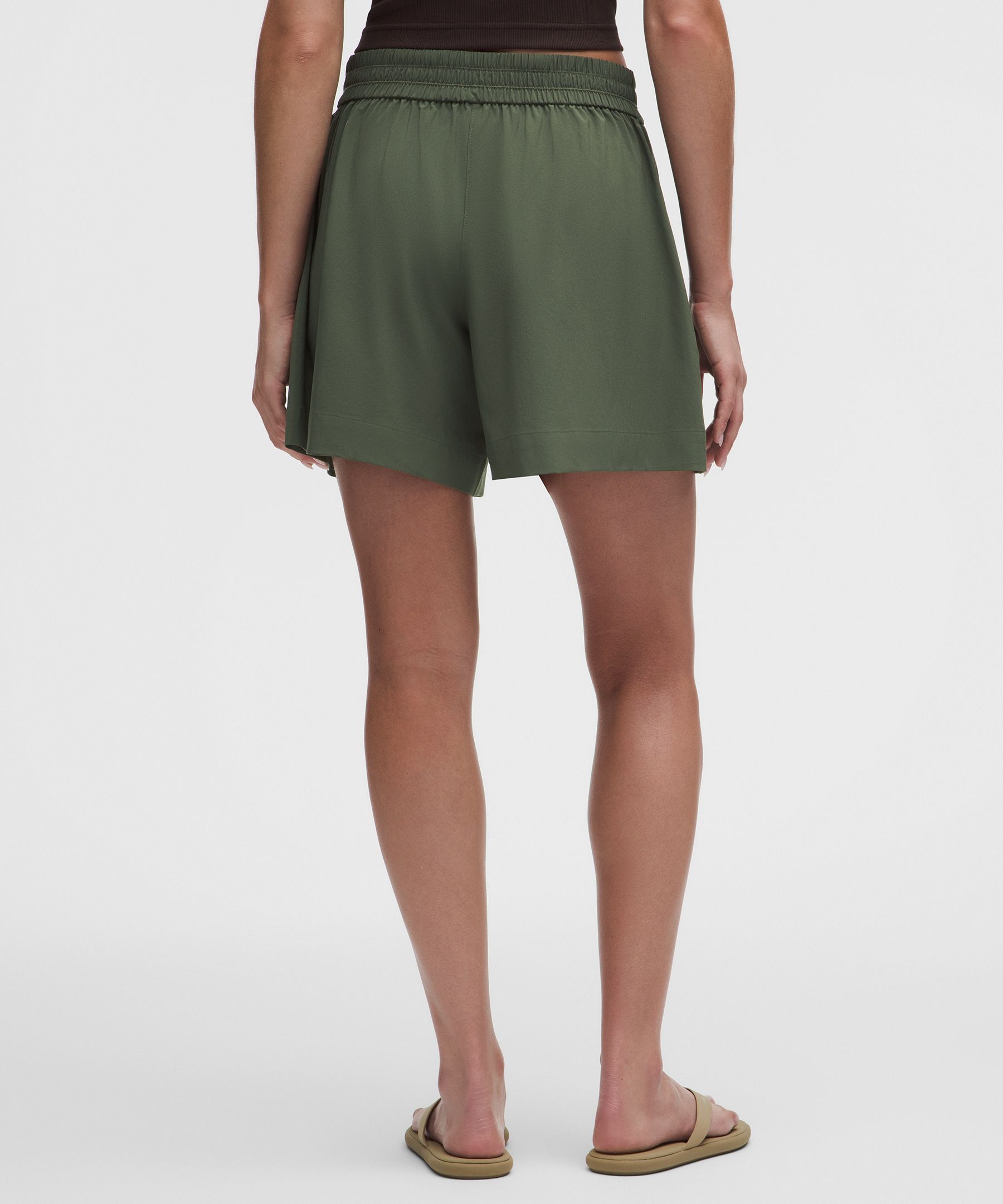Breezily Mid-Rise Short 6"