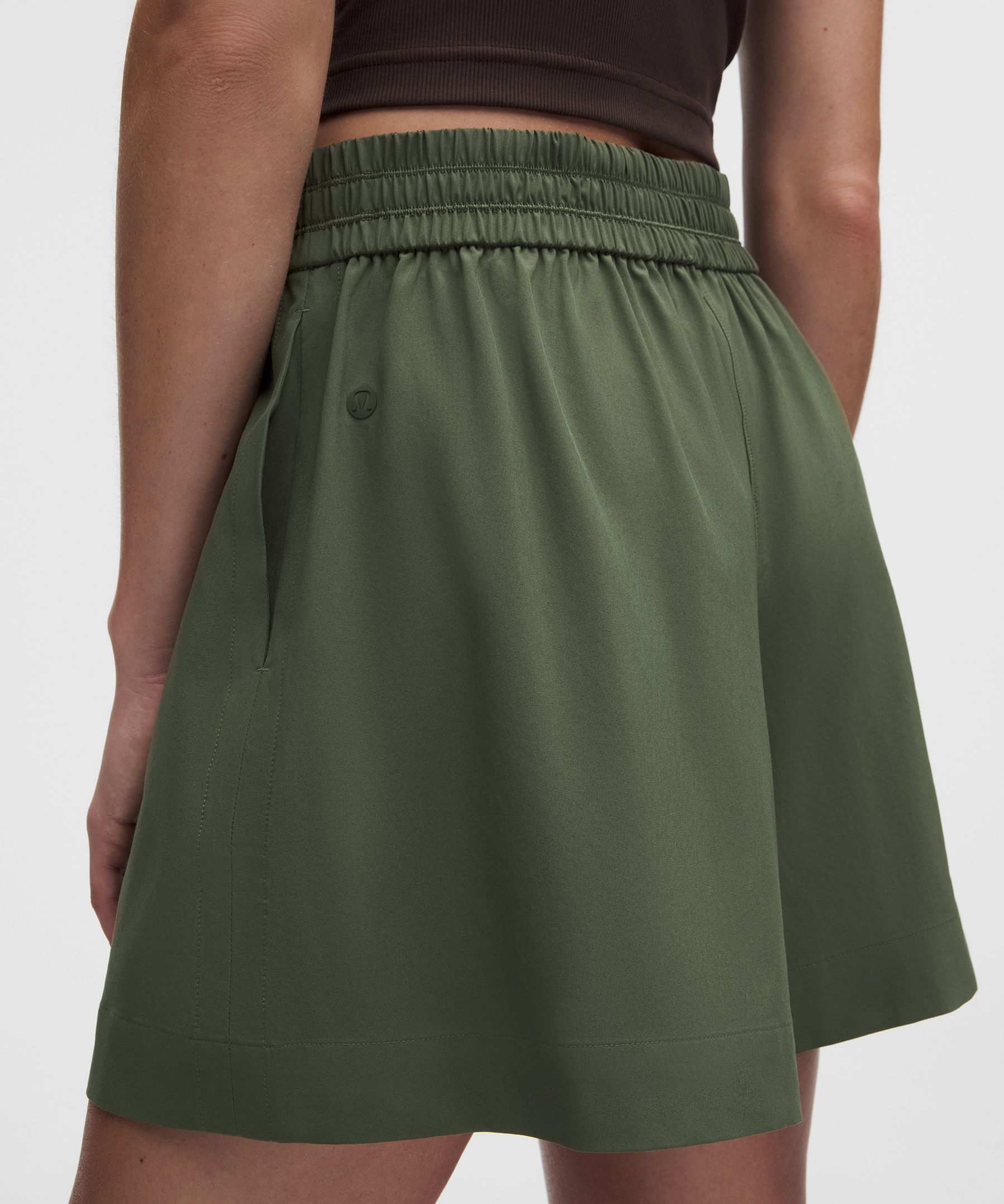 Breezily Mid-Rise Short 6"