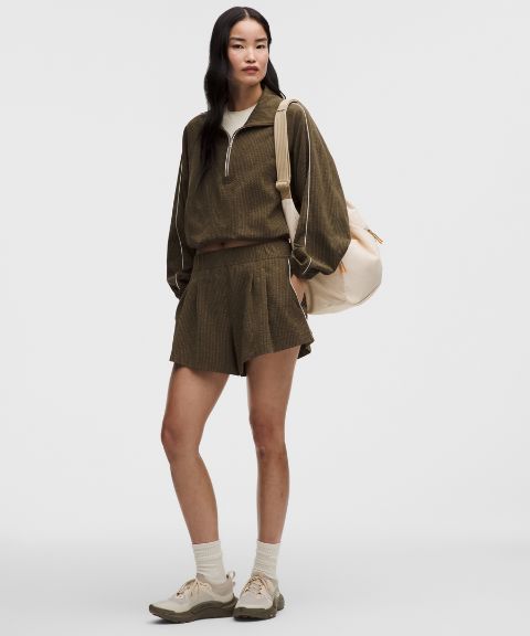 Женские шорты Lululemon Seersucker WovenAir High-Rise Pleated