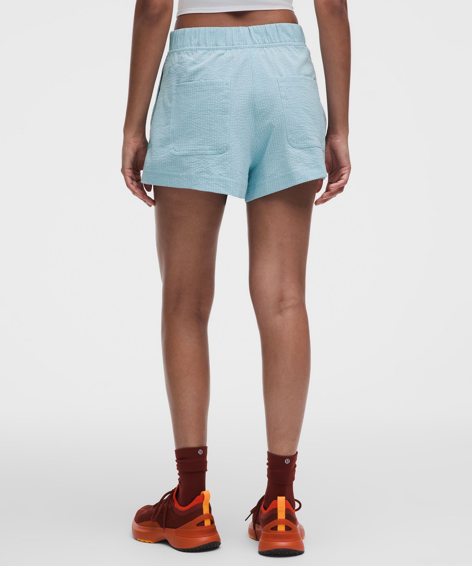 Short &agrave; pinces taille haute en WovenAir seersucker 9 cm