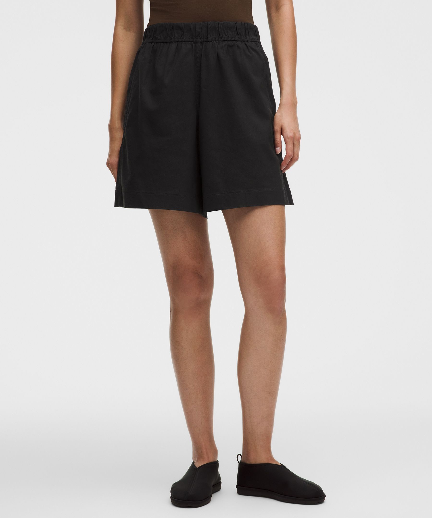 Short LuluLinen taille haute coupe d&eacute;contract&eacute;e 18 cm