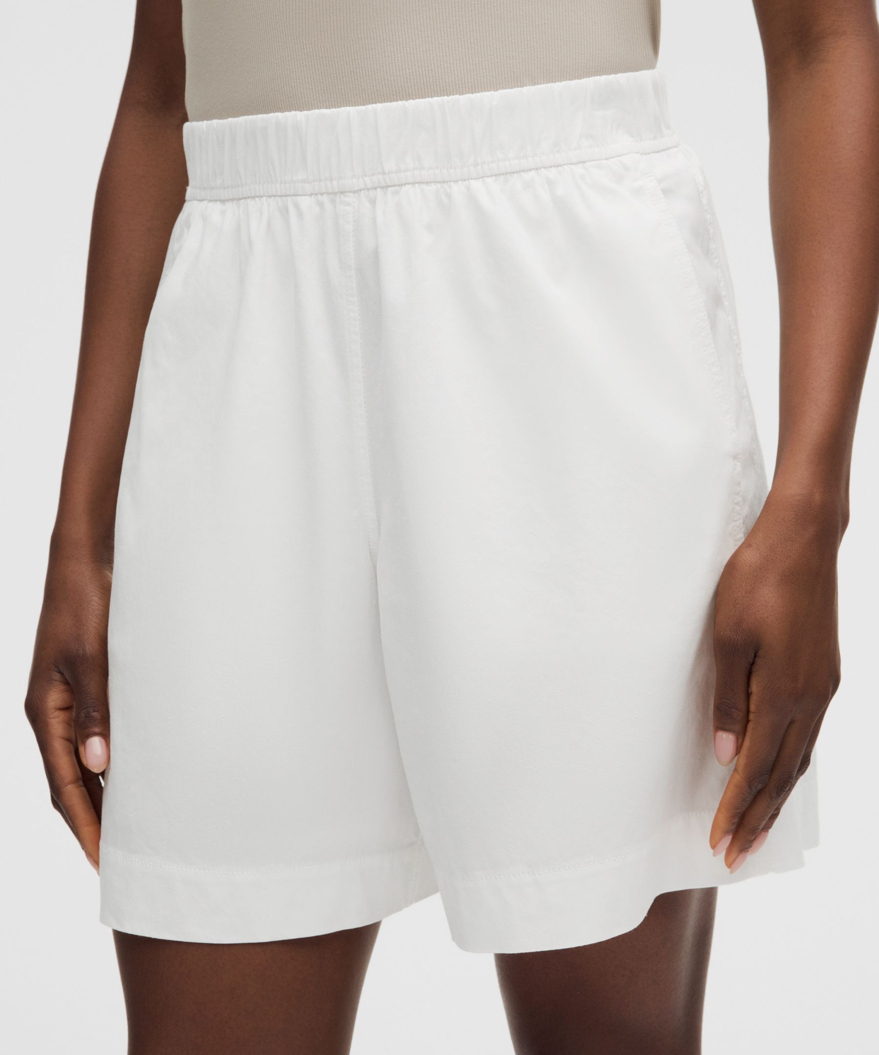 Short LuluLinen taille haute coupe d&eacute;contract&eacute;e 18 cm