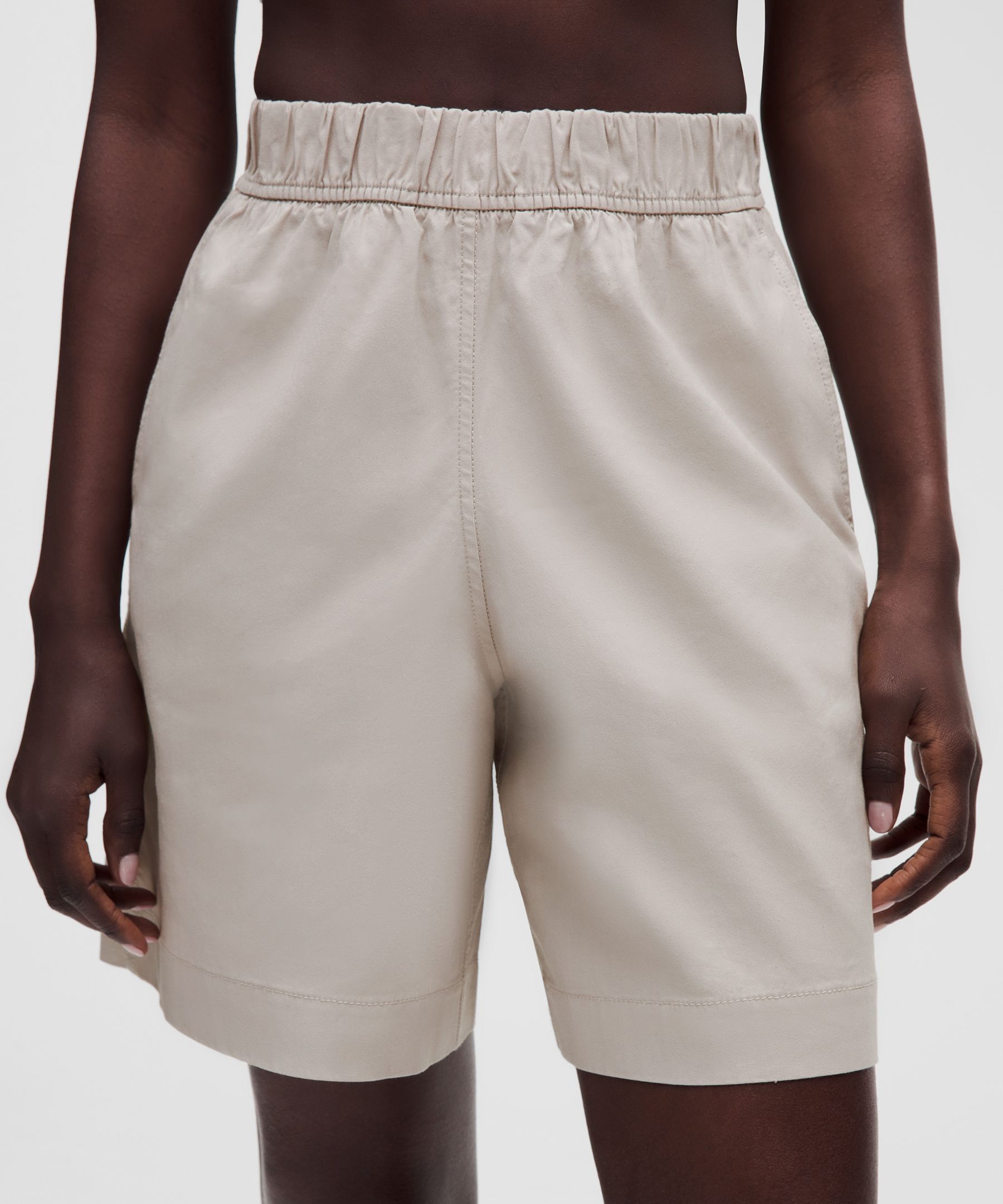 Short LuluLinen taille haute coupe d&eacute;contract&eacute;e 18 cm