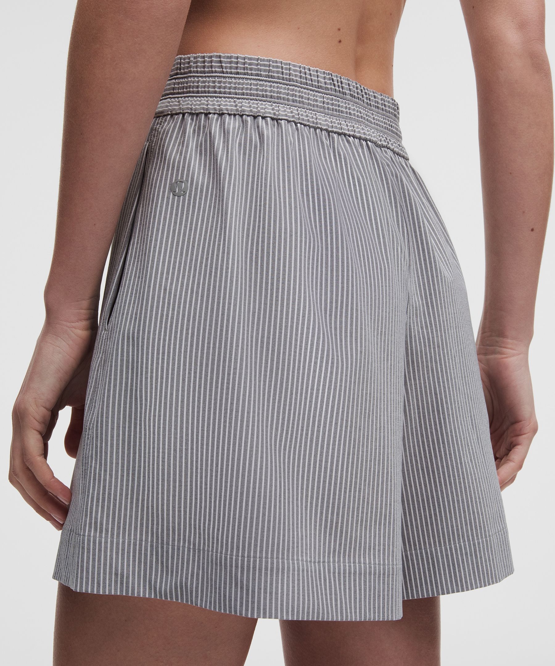 Breezily Mid-Rise Short 6"