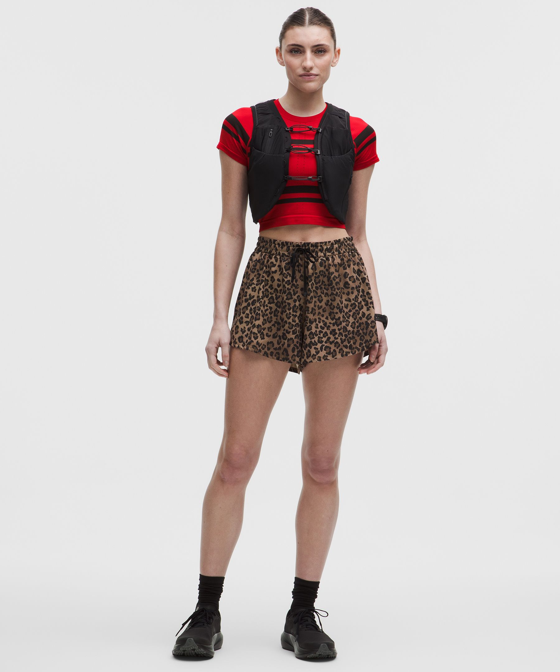 Swift リラックス ハイライズランニングショーツ 2.5インチ | ショート