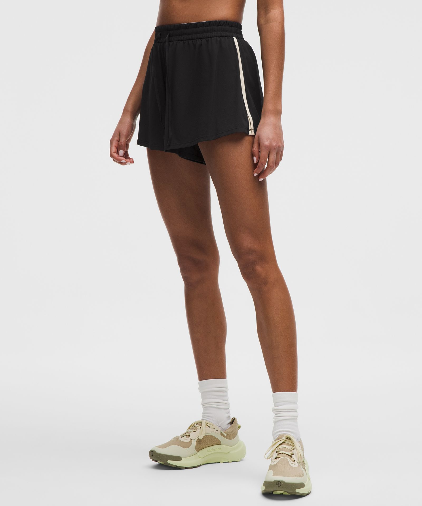 Lululemon Swift Relaxed High-Rise Running Short 2.5" — фото 2