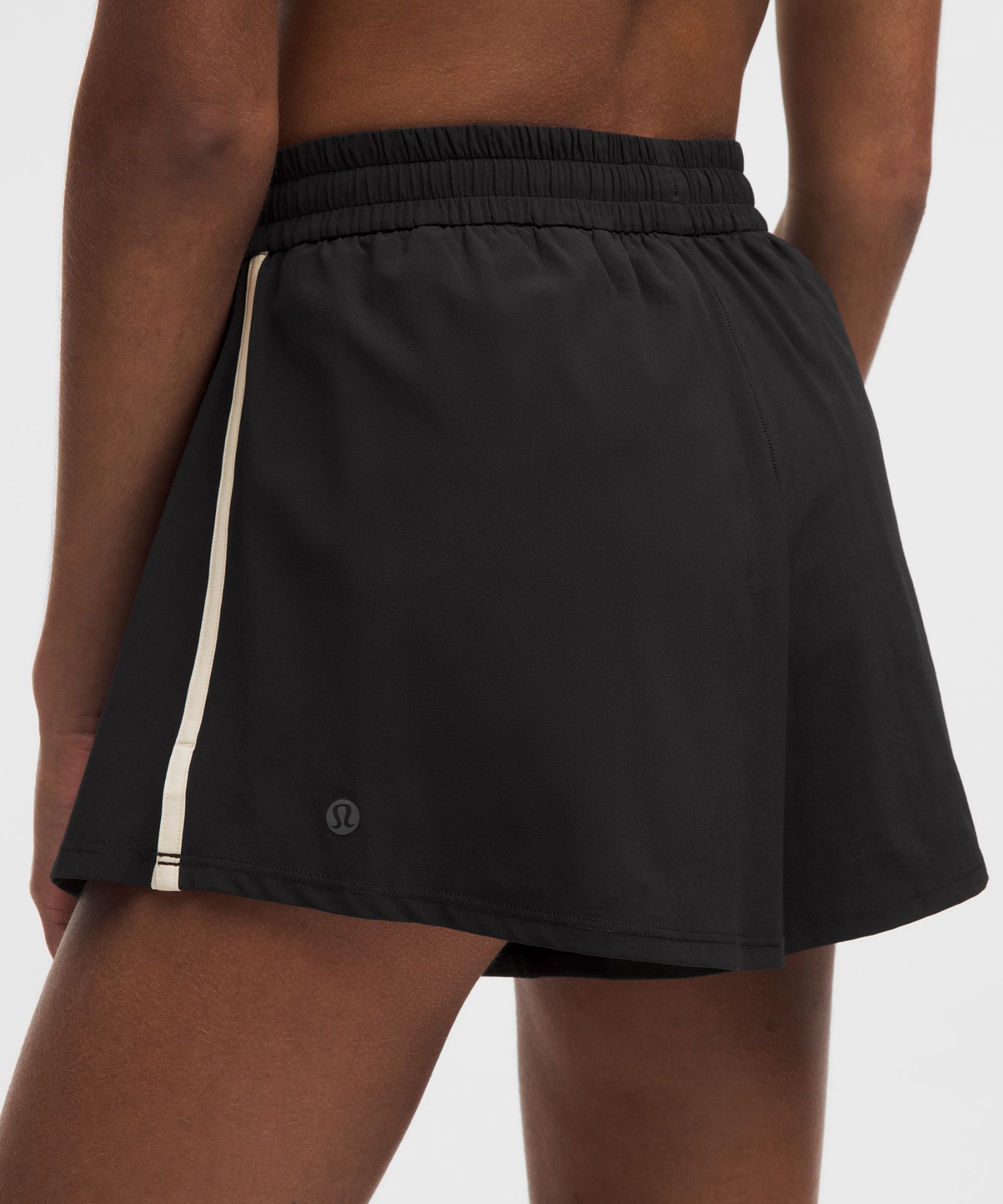 Lululemon Swift Relaxed High-Rise Running Short 2.5" — фото 6