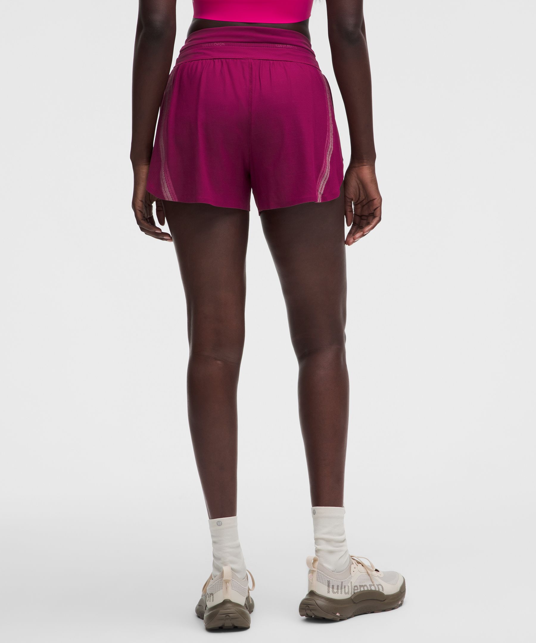 Short Fast&nbsp;and&nbsp;Free de course a&eacute;r&eacute; taille mi-haute 8&nbsp;cm