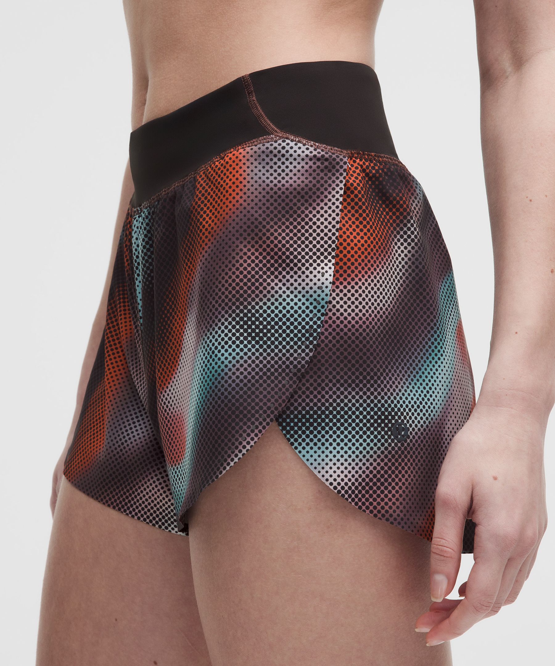 Pantalones cortos de corte cl&aacute;sico y talle alto Fast and Free con aberturas laterales, 8&nbsp;cm