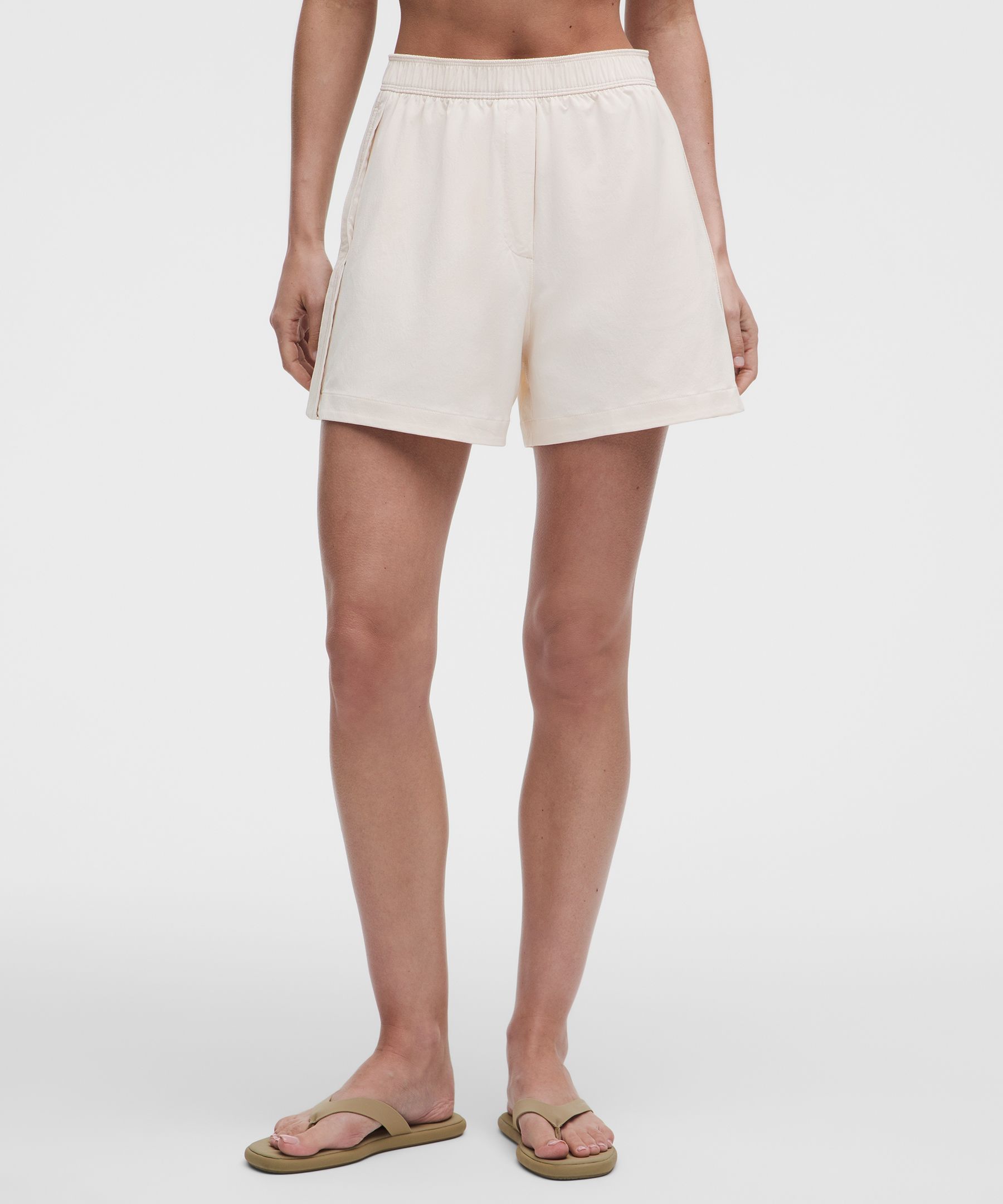 Stretch Woven High-Rise Short 4"