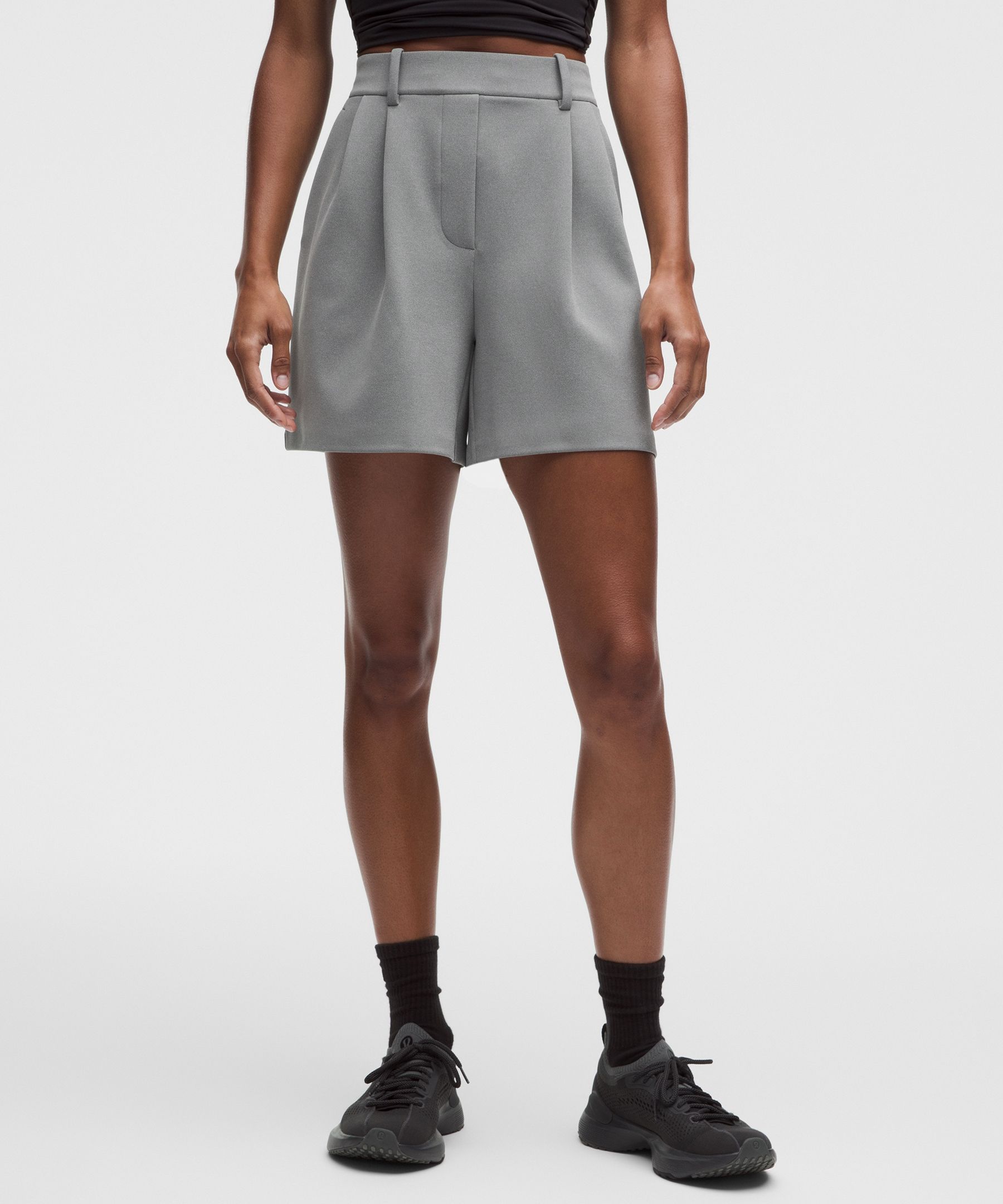 Daydrift High-Rise Pleated Short 5"