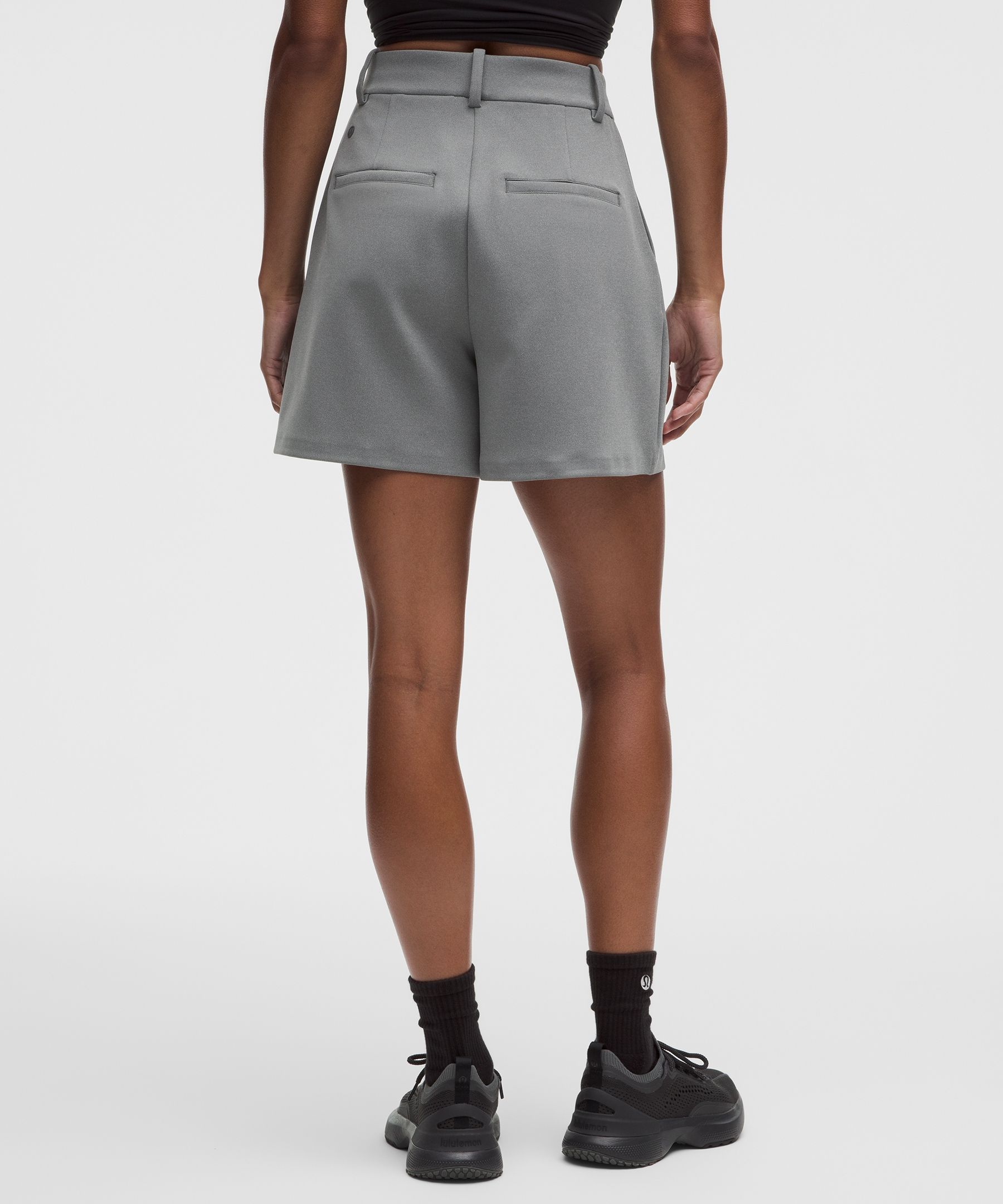 Daydrift High-Rise Pleated Short 5"