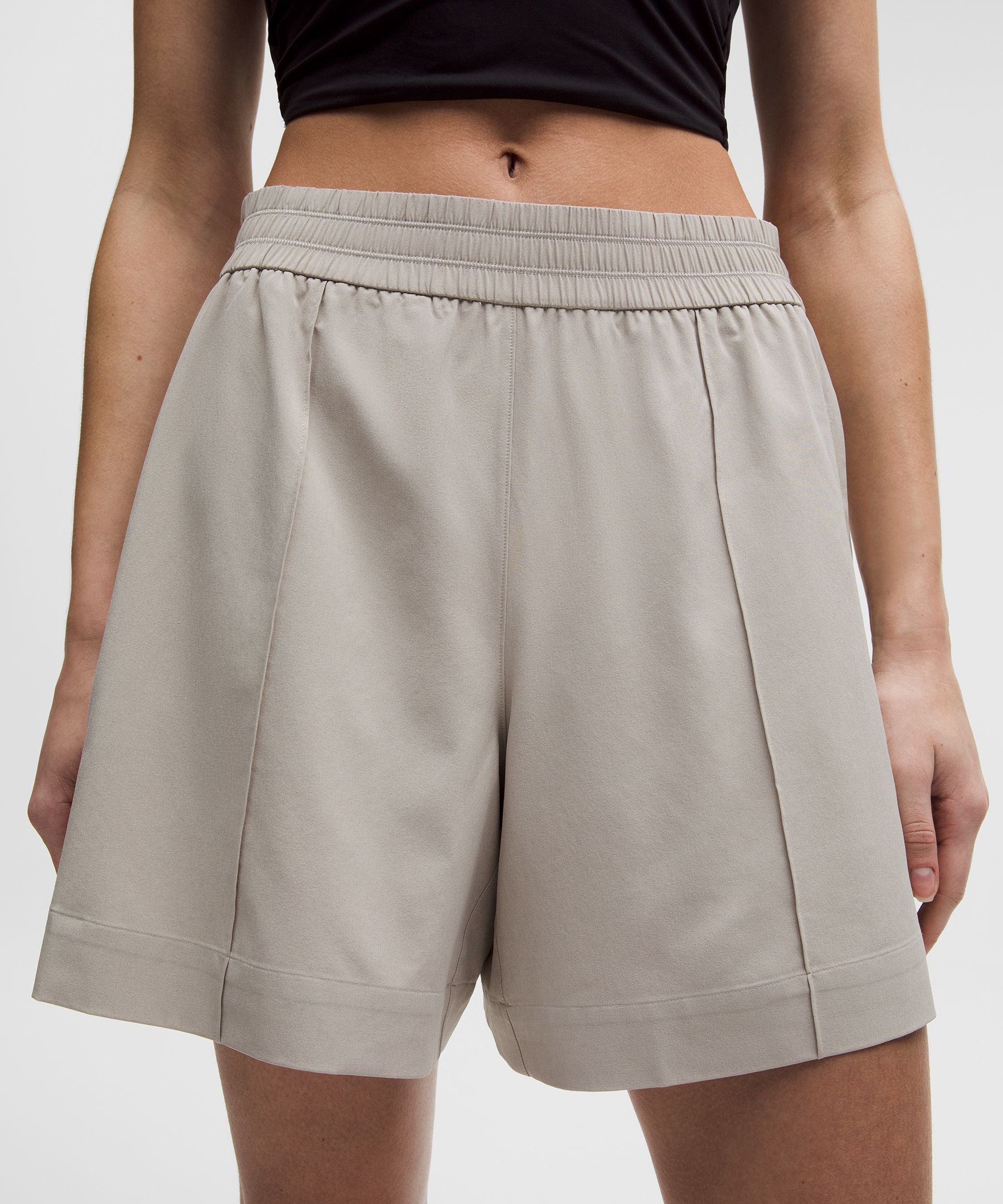 Breezily Mid-Rise Short 6"
