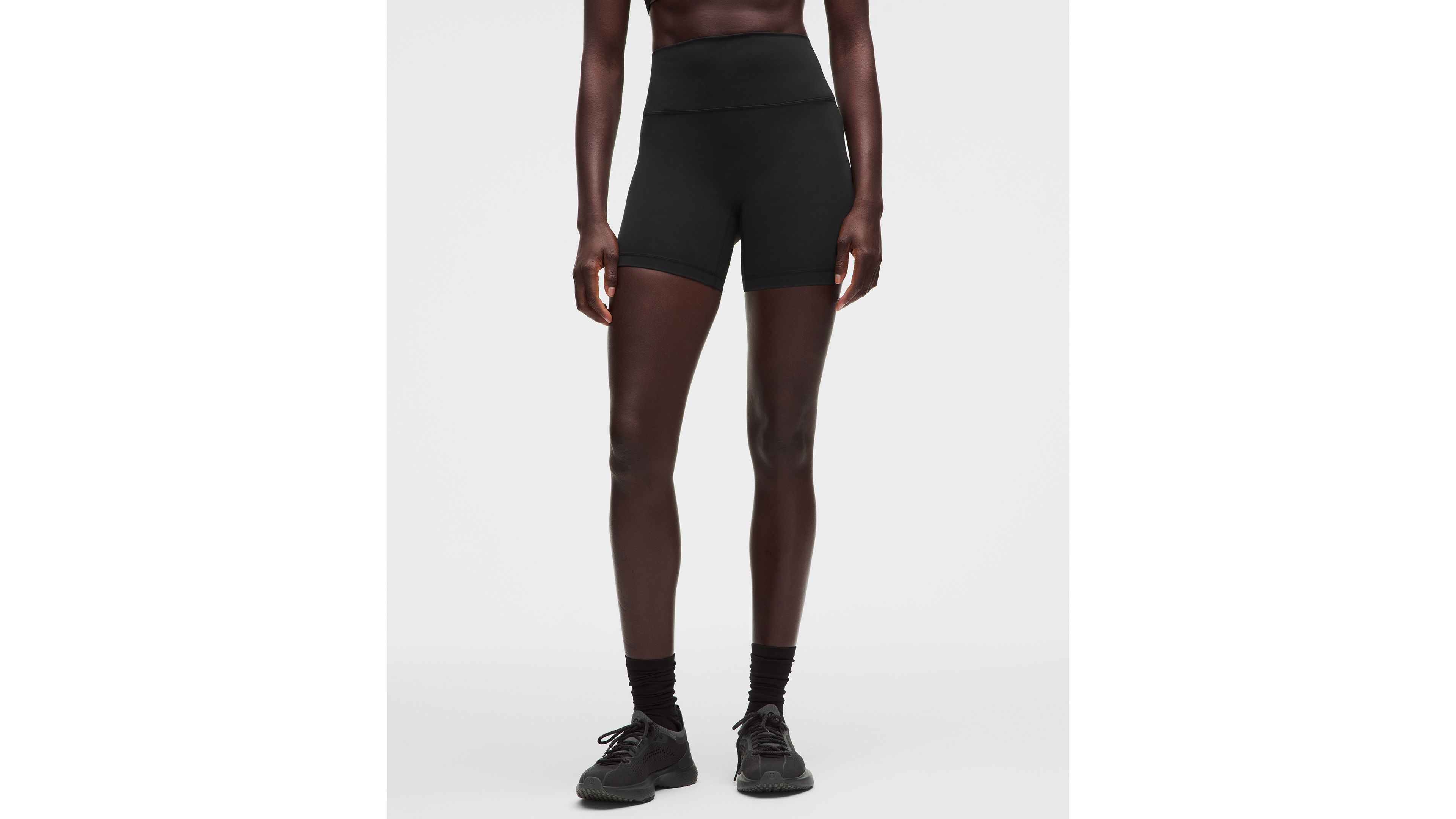 Wunder Train No Line High-Rise Short 6"