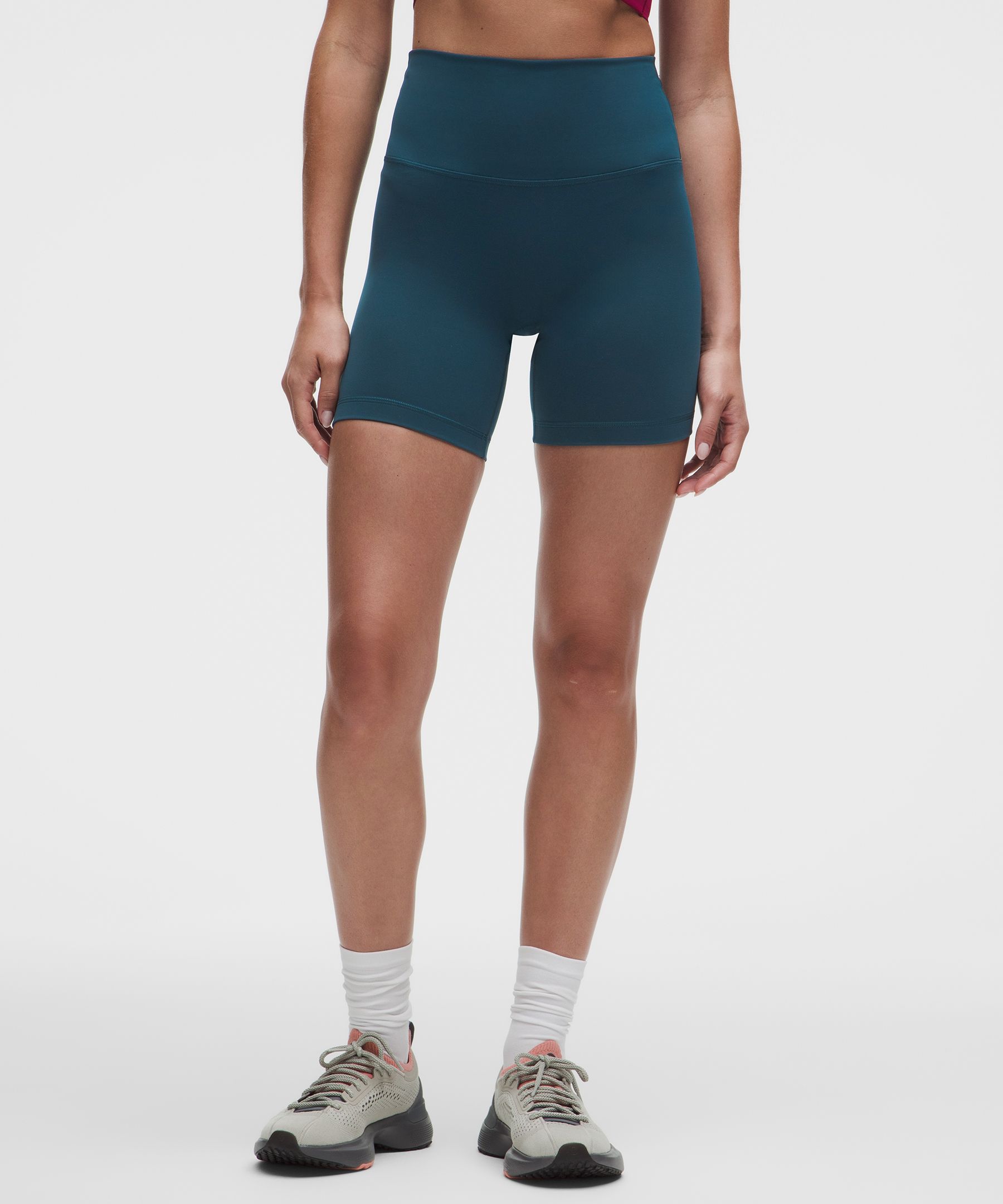 Wunder Train No Line High-Rise Short 6"