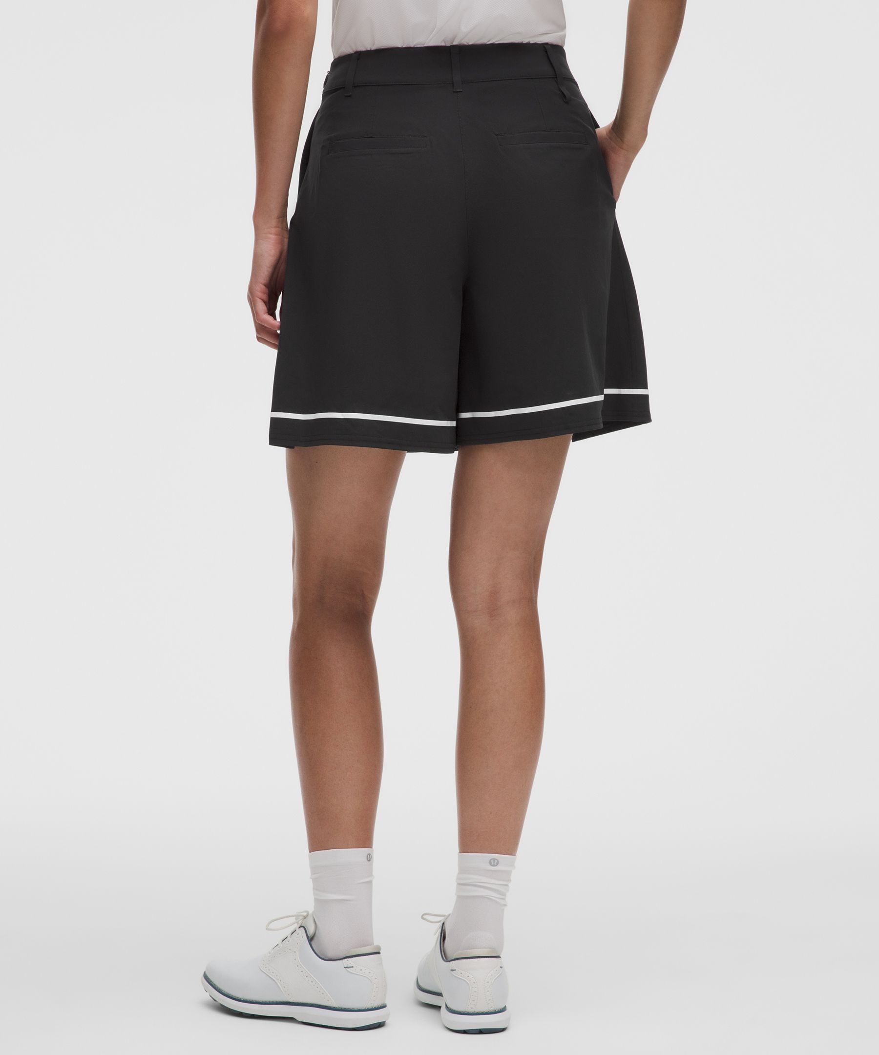 Box-Pleat High-Rise Golf Short 7"