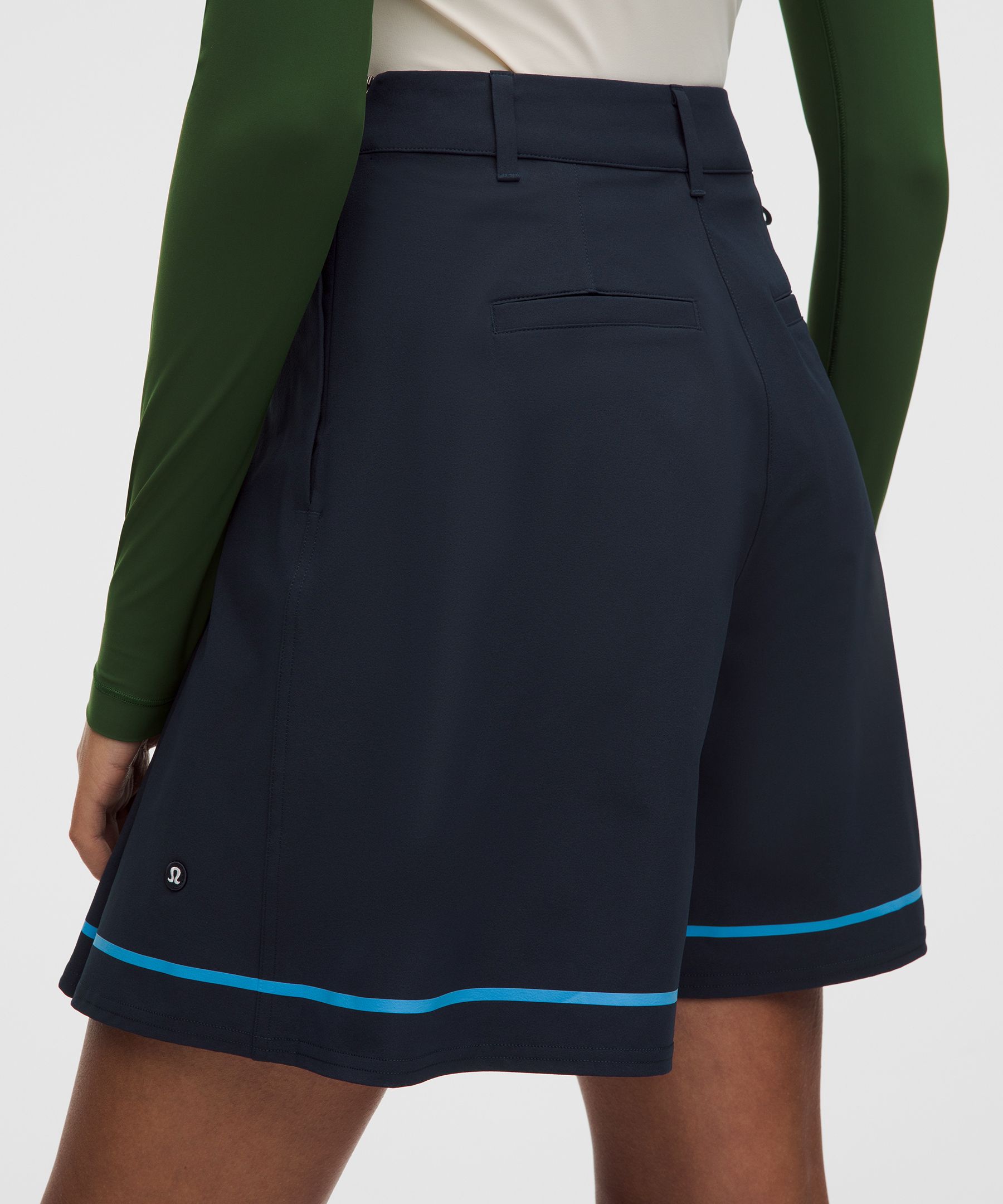 Box-Pleat High-Rise Golf Short 7"