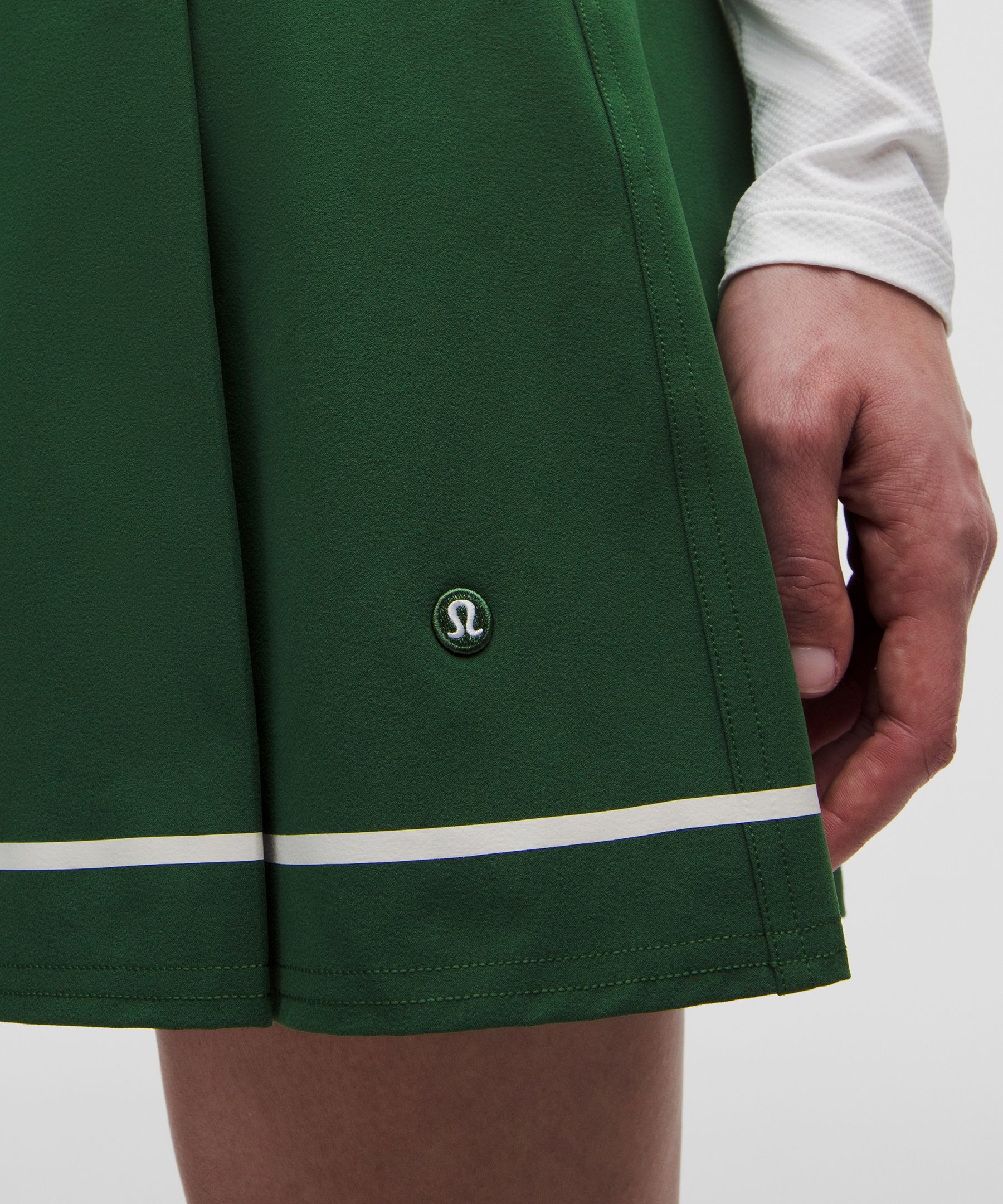 Short de golf taille haute &agrave; plis creux 18 cm