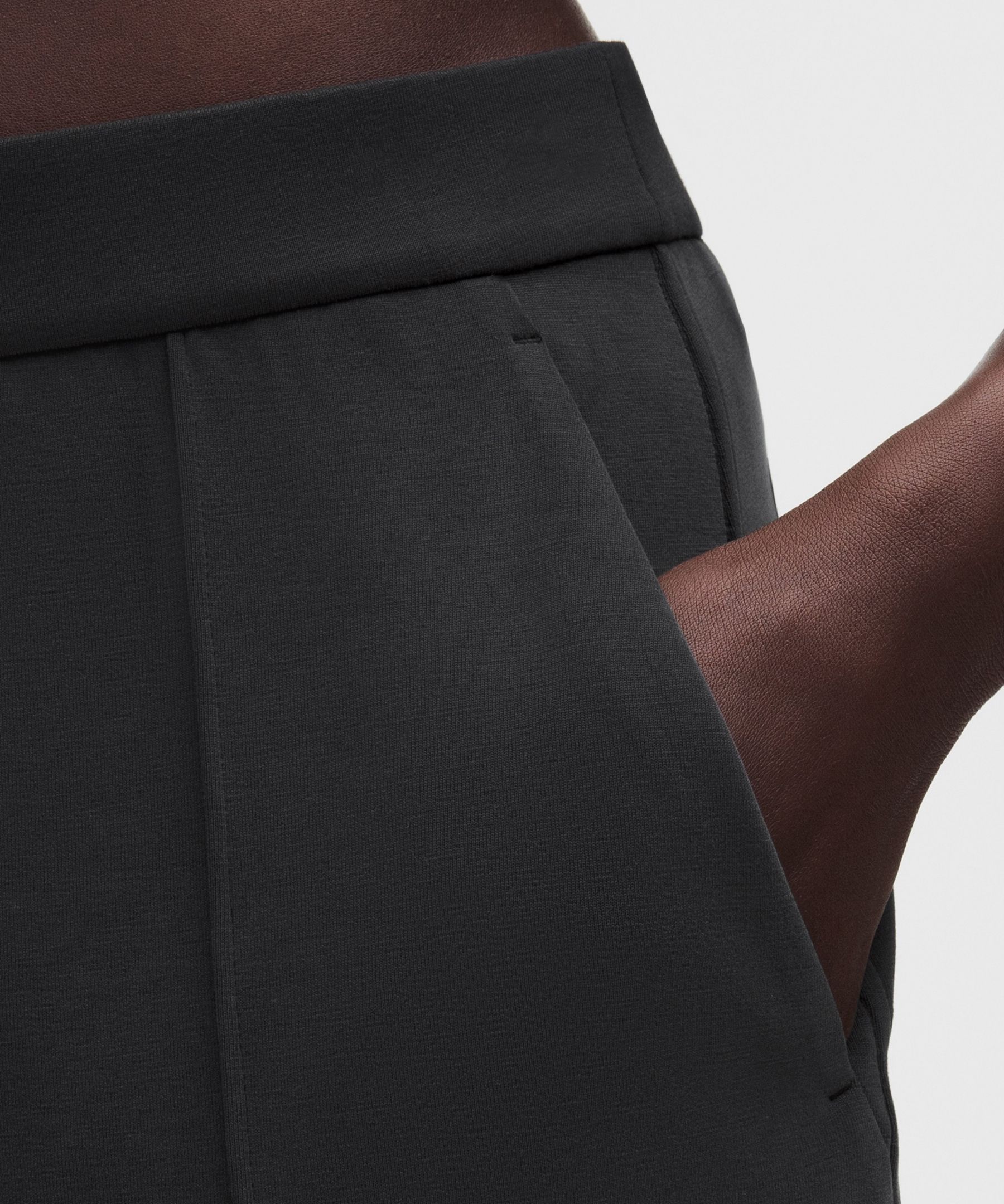 Short Softstreme l&eacute;ger taille mi-haute &agrave; plis nervur&eacute;s 10 cm