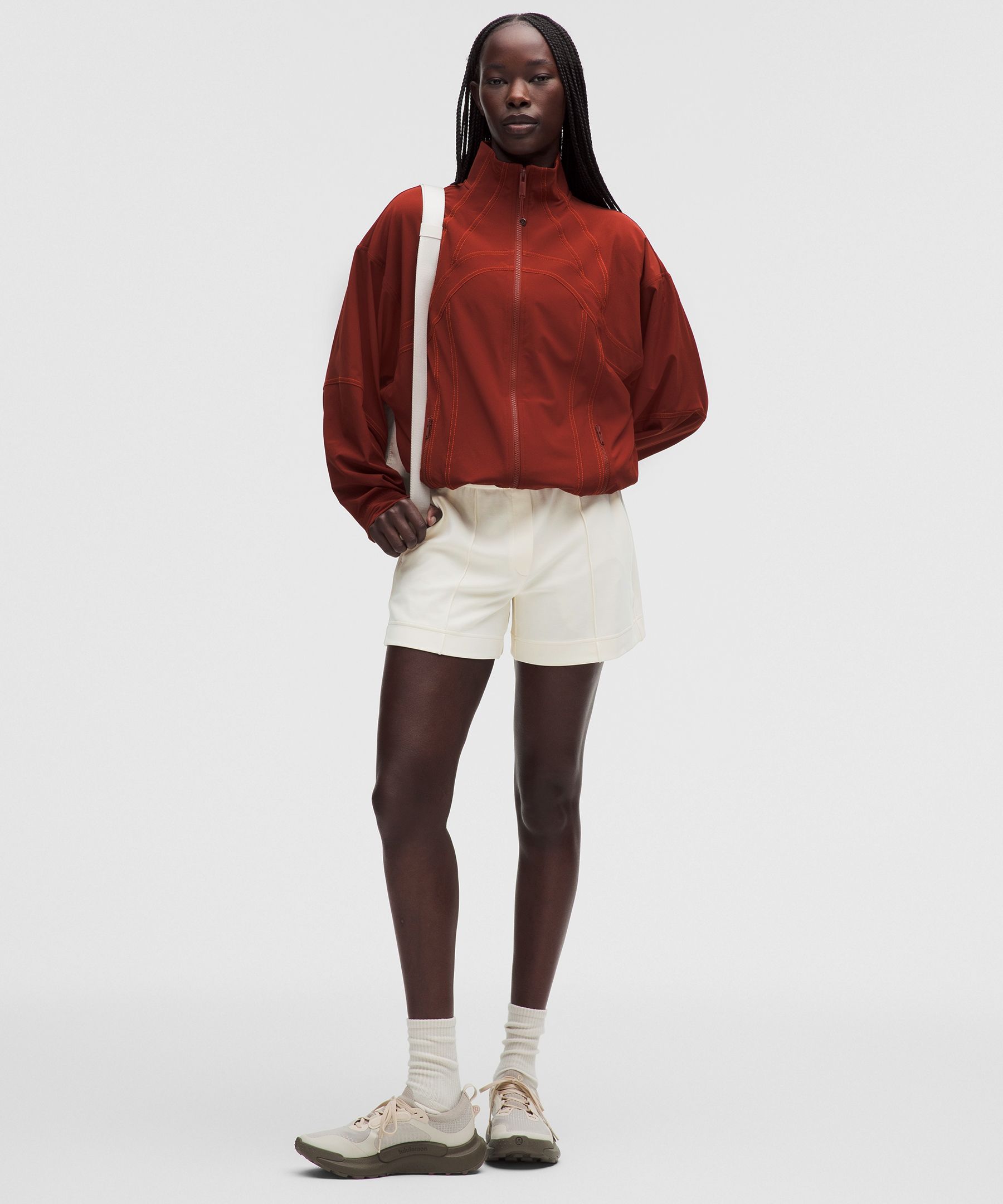 lululemon – Women’s Lightweight Softstreme Mid-Rise Pintuck Shorts – 4″ – Color White – Size Large