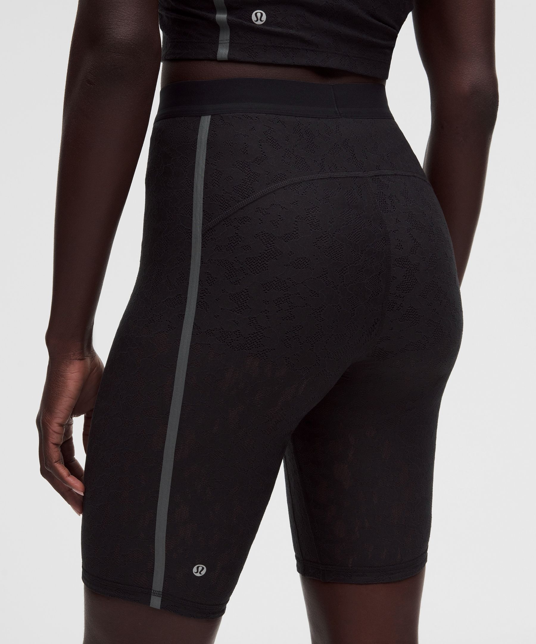 Lace-Panelled High-Rise Short 10"