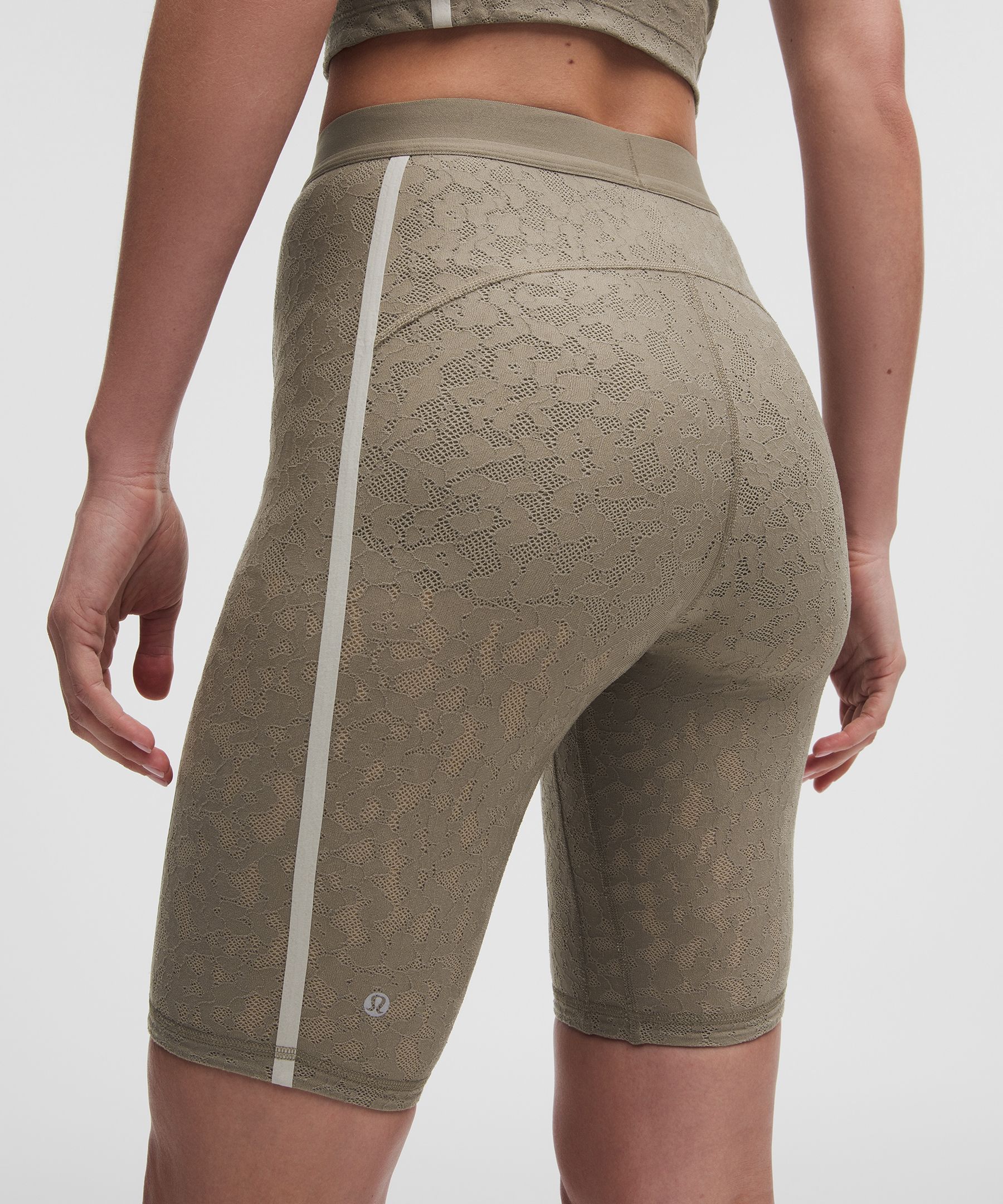 Lace-Panelled High-Rise Short 10"