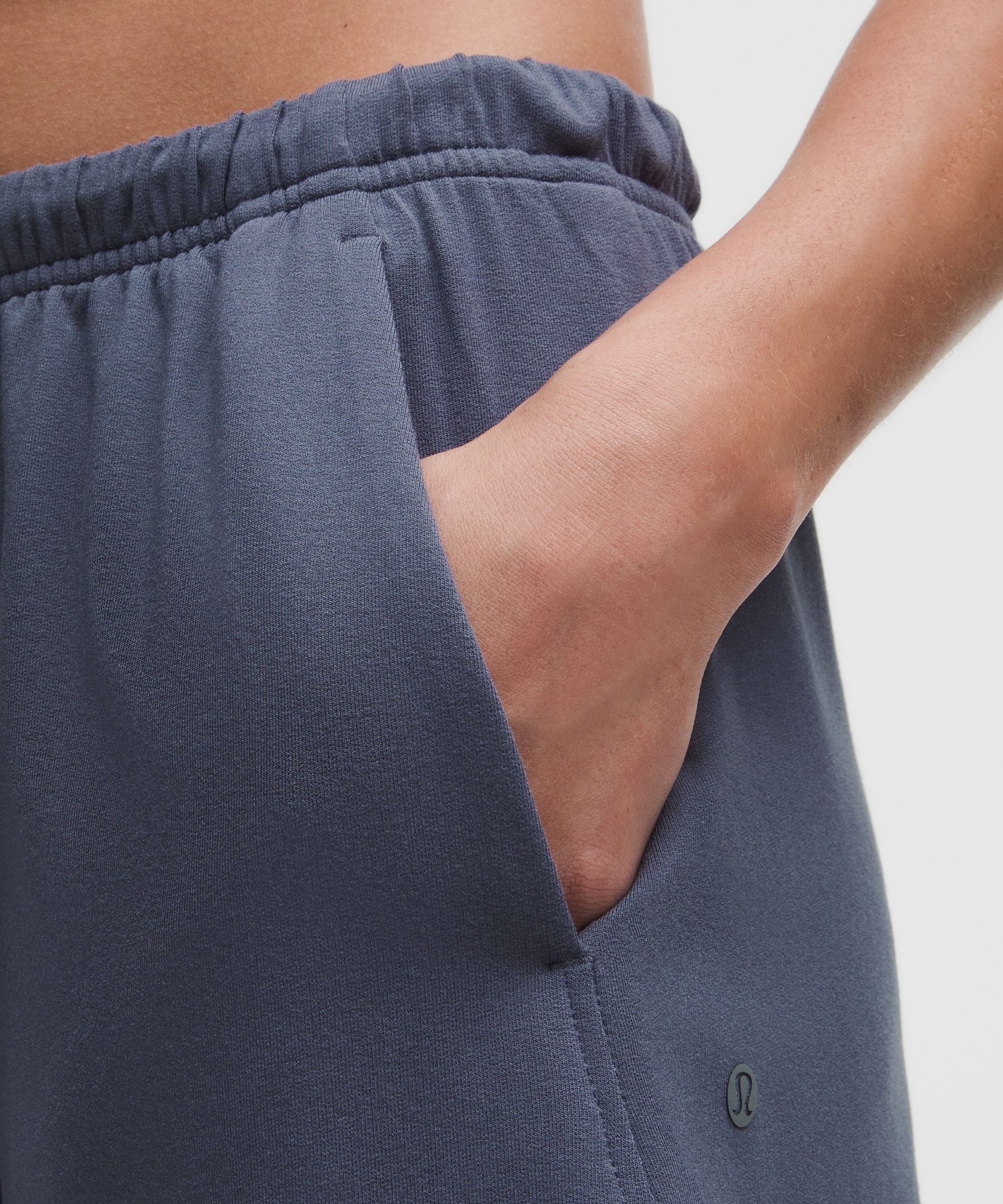 BeCalm Mid-Rise Short 3"