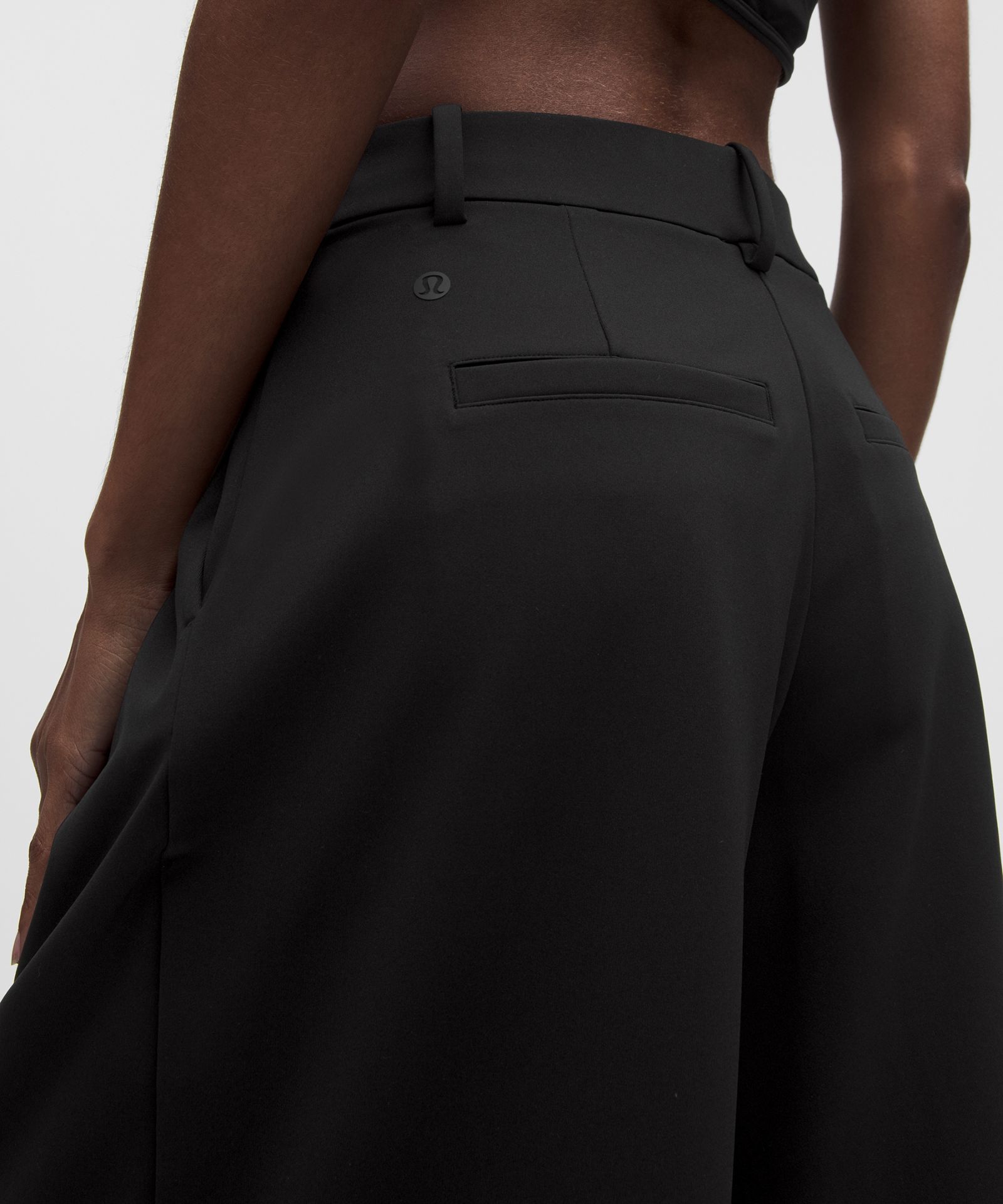 Женские шорты Lululemon Daydrift Relaxed-Fit с низкой посадкой — фото 6