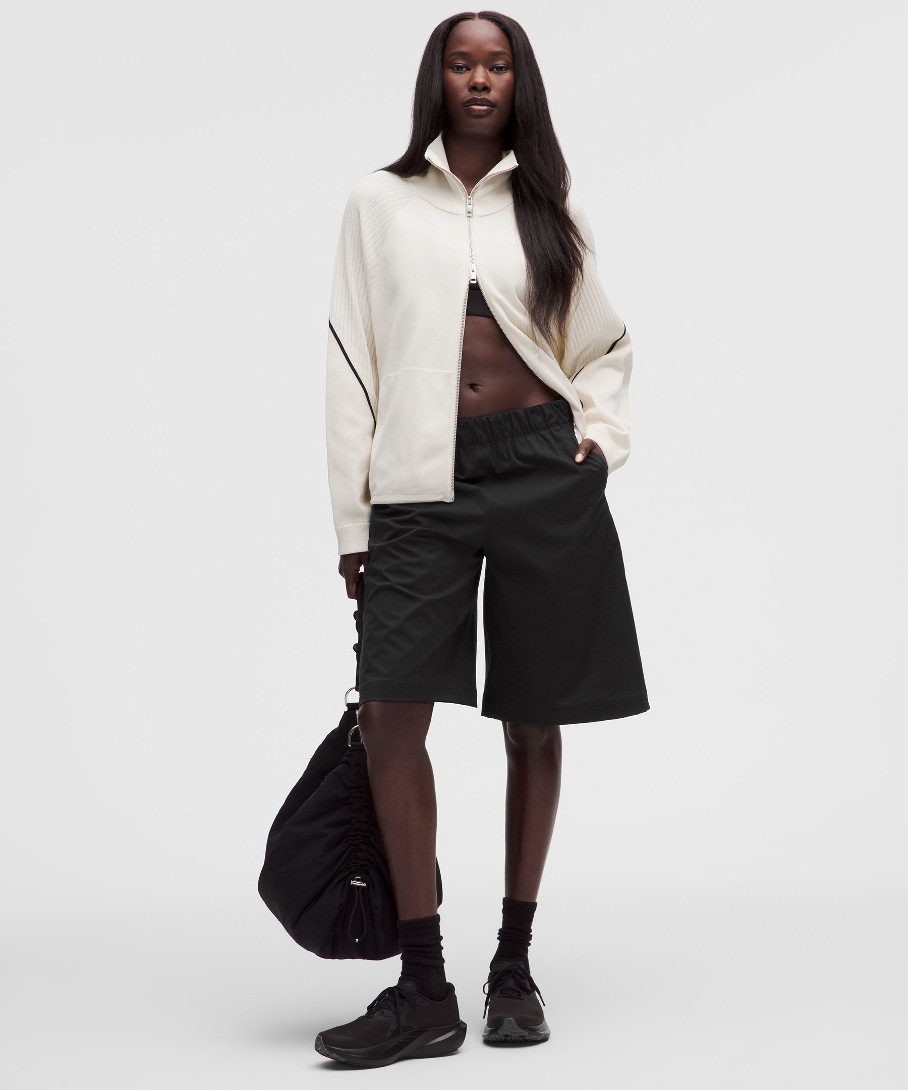 Woven Mid-Rise Bermuda Short