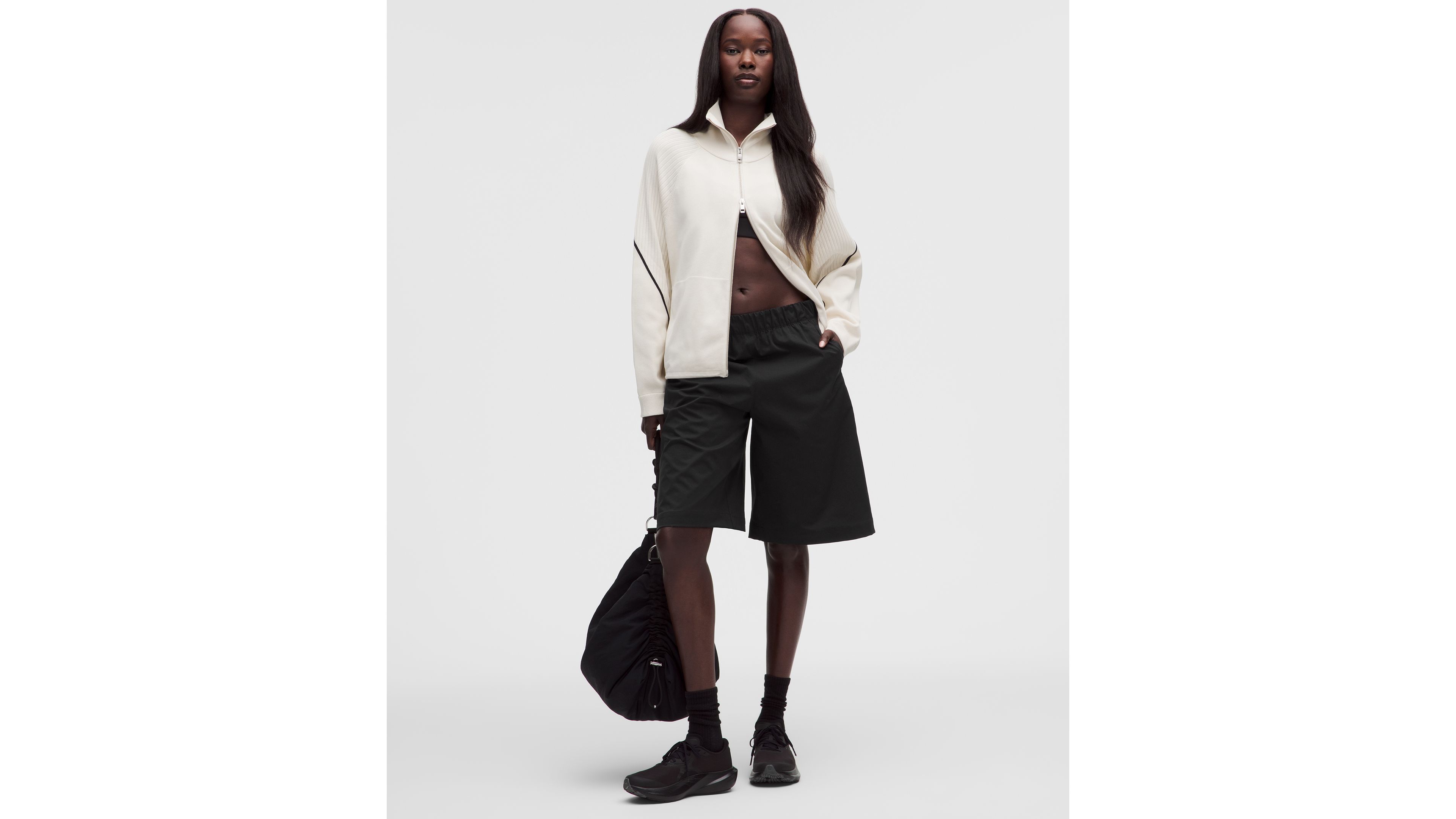 Woven Mid-Rise Bermuda Short