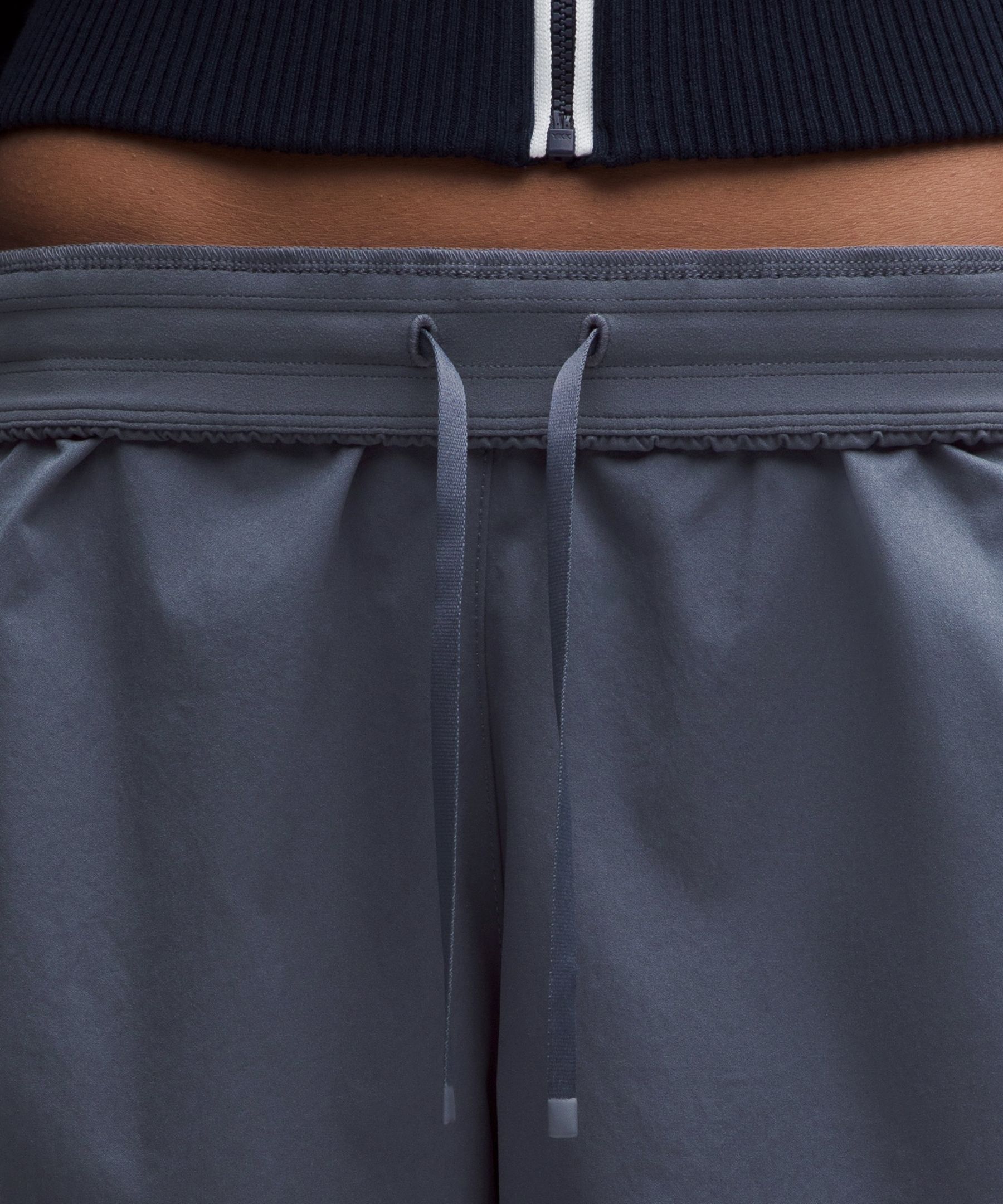 Woven Mid-Rise Bermuda Short