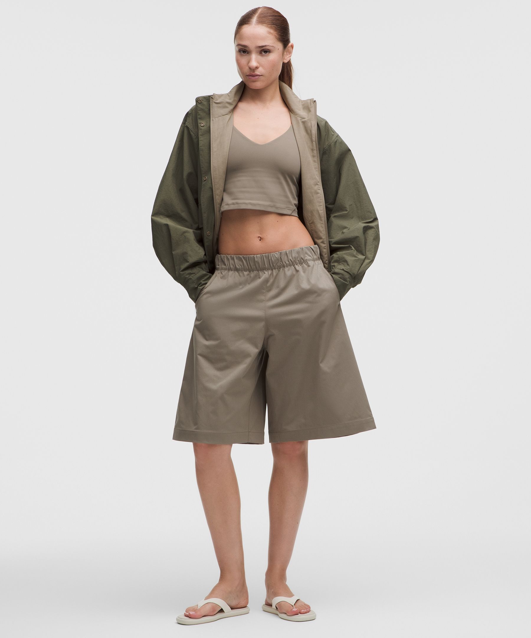 Woven Mid-Rise Bermuda Short