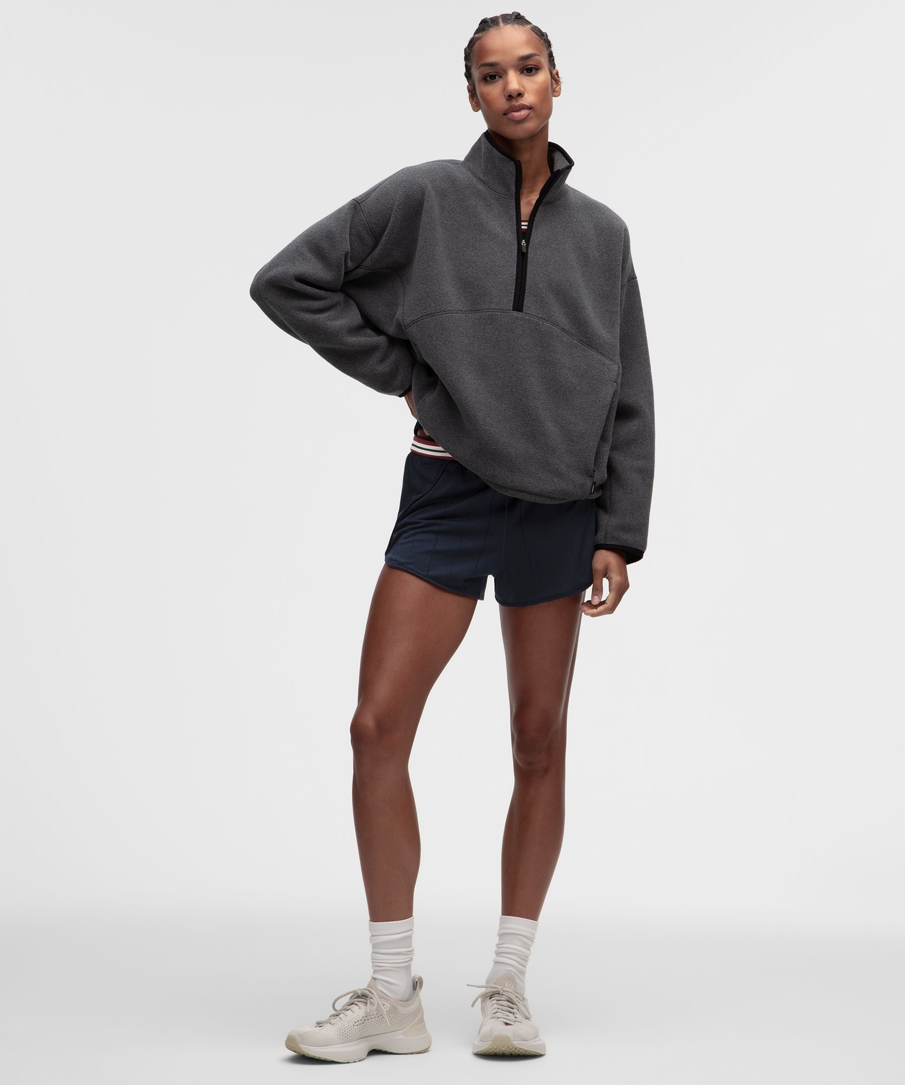 Seamless Stripe Trim Mid-Rise Short 3"