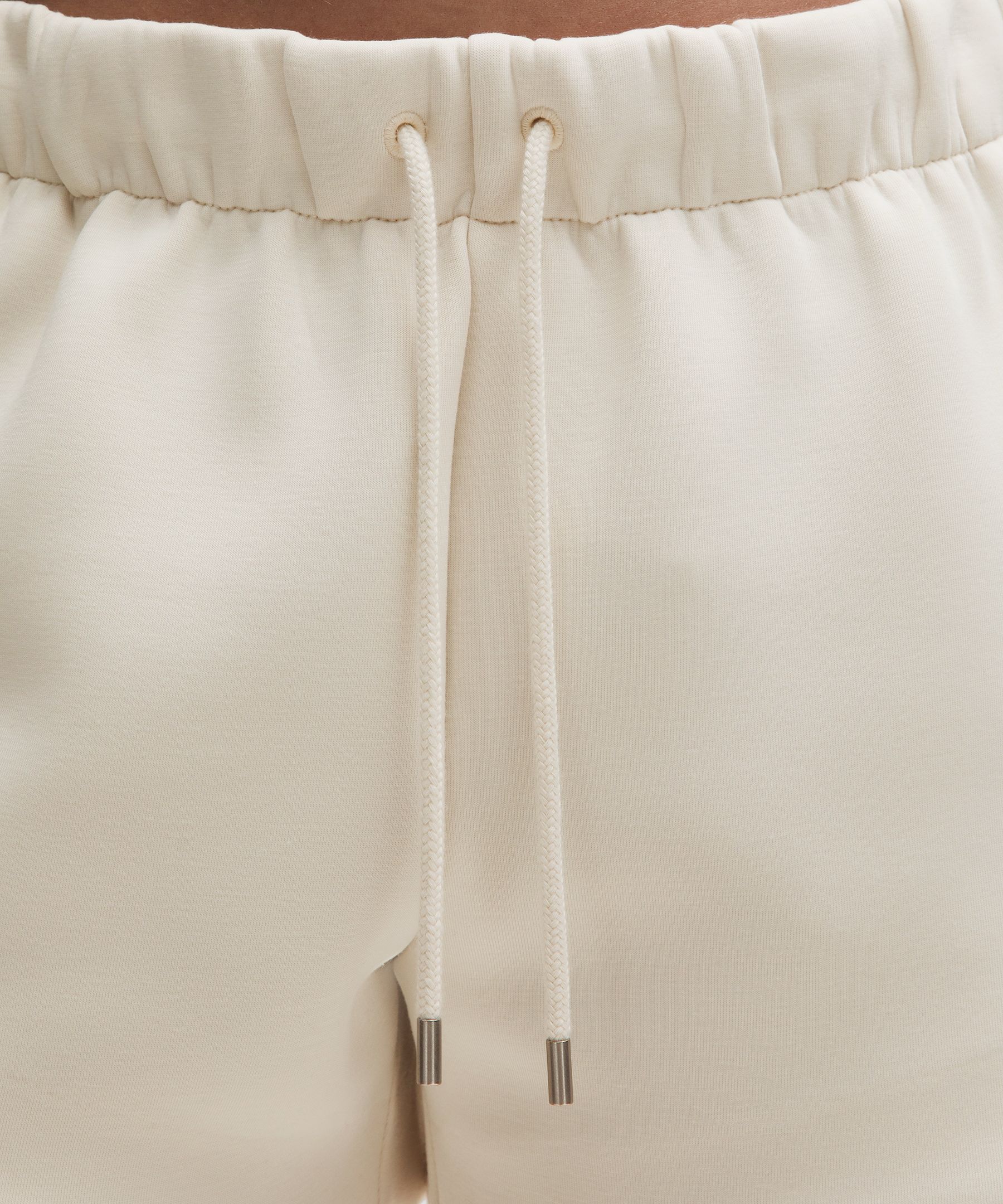 Sleek Spacer Mid-Rise Short 3.5"