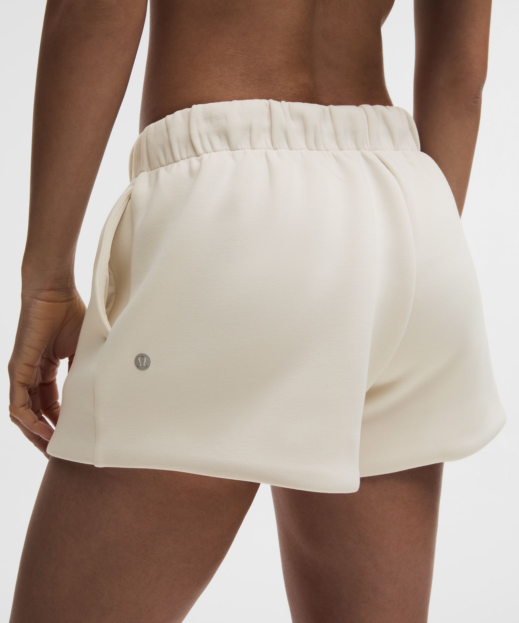 Sleek Spacer Mid-Rise Short 3.5"