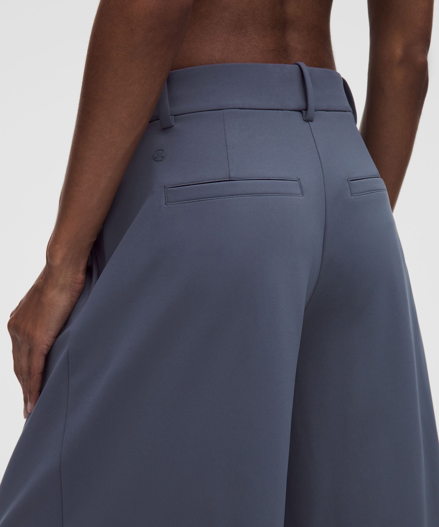Daydrift Low-Rise Relaxed-Fit Short 14"