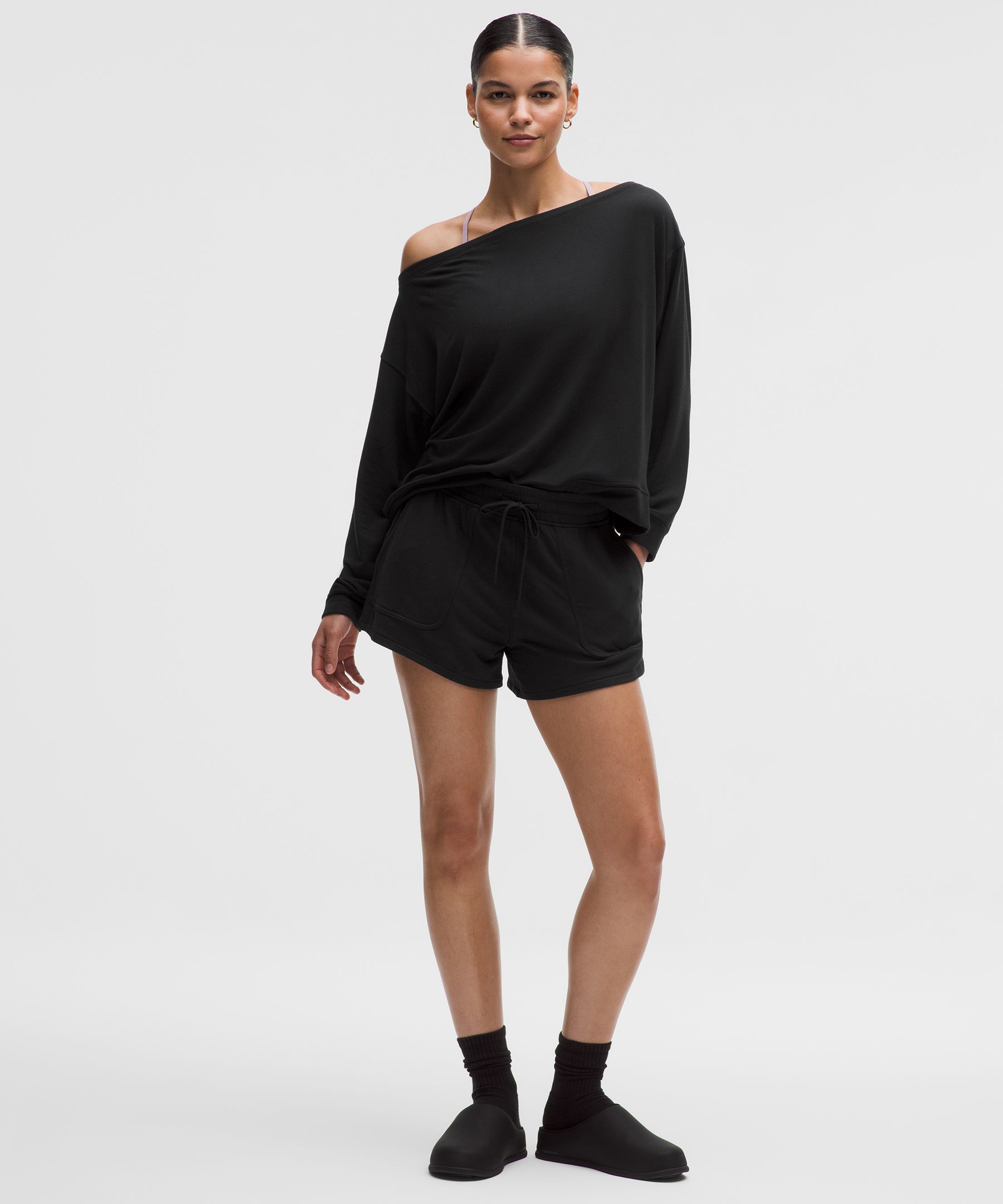 lululemon – Women’s BeCalm Mid-Rise Shorts Fabric – 3″ – Color Black – Size XS
